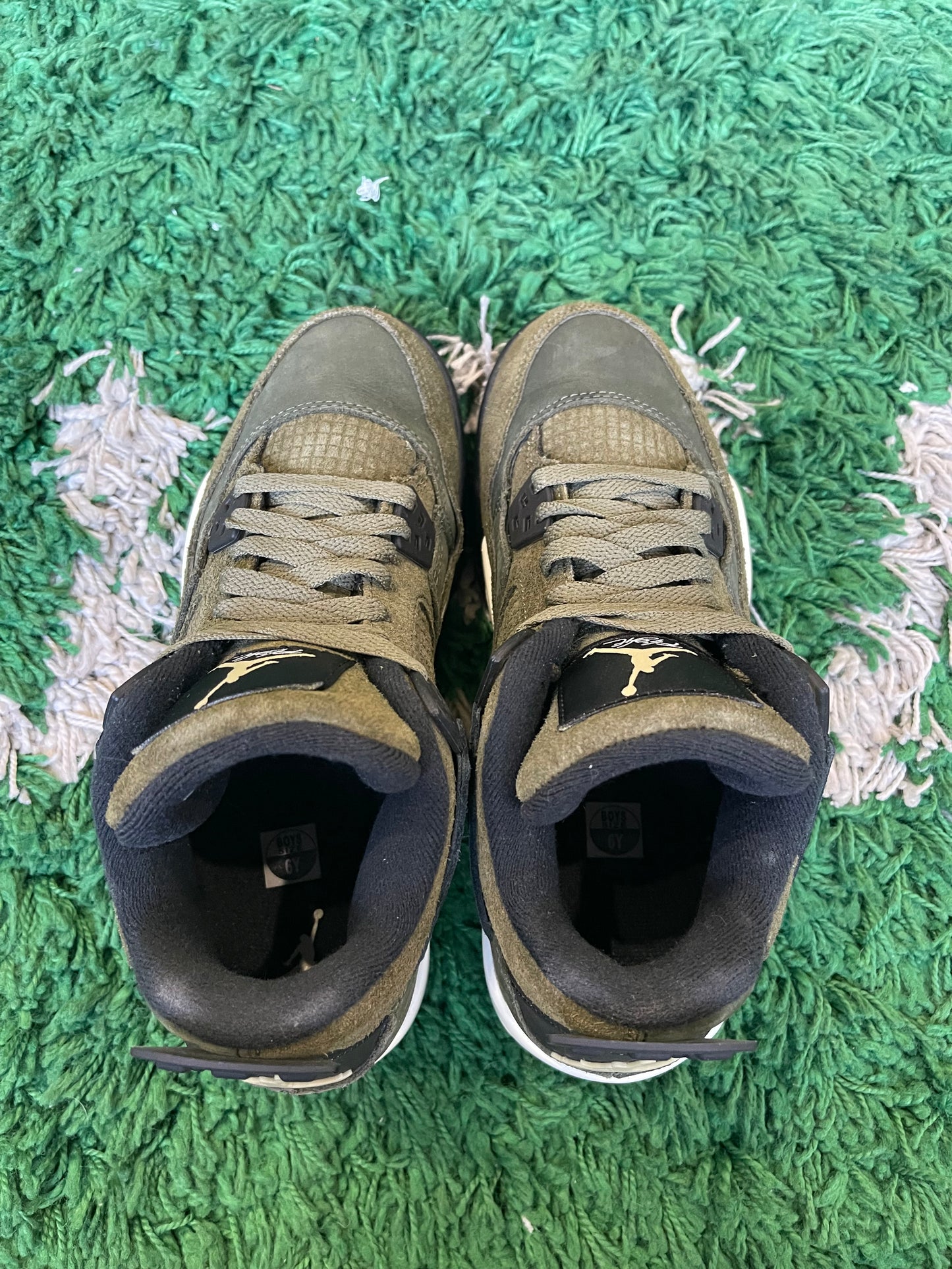 Jordan 4 “Craft Medium Olive”