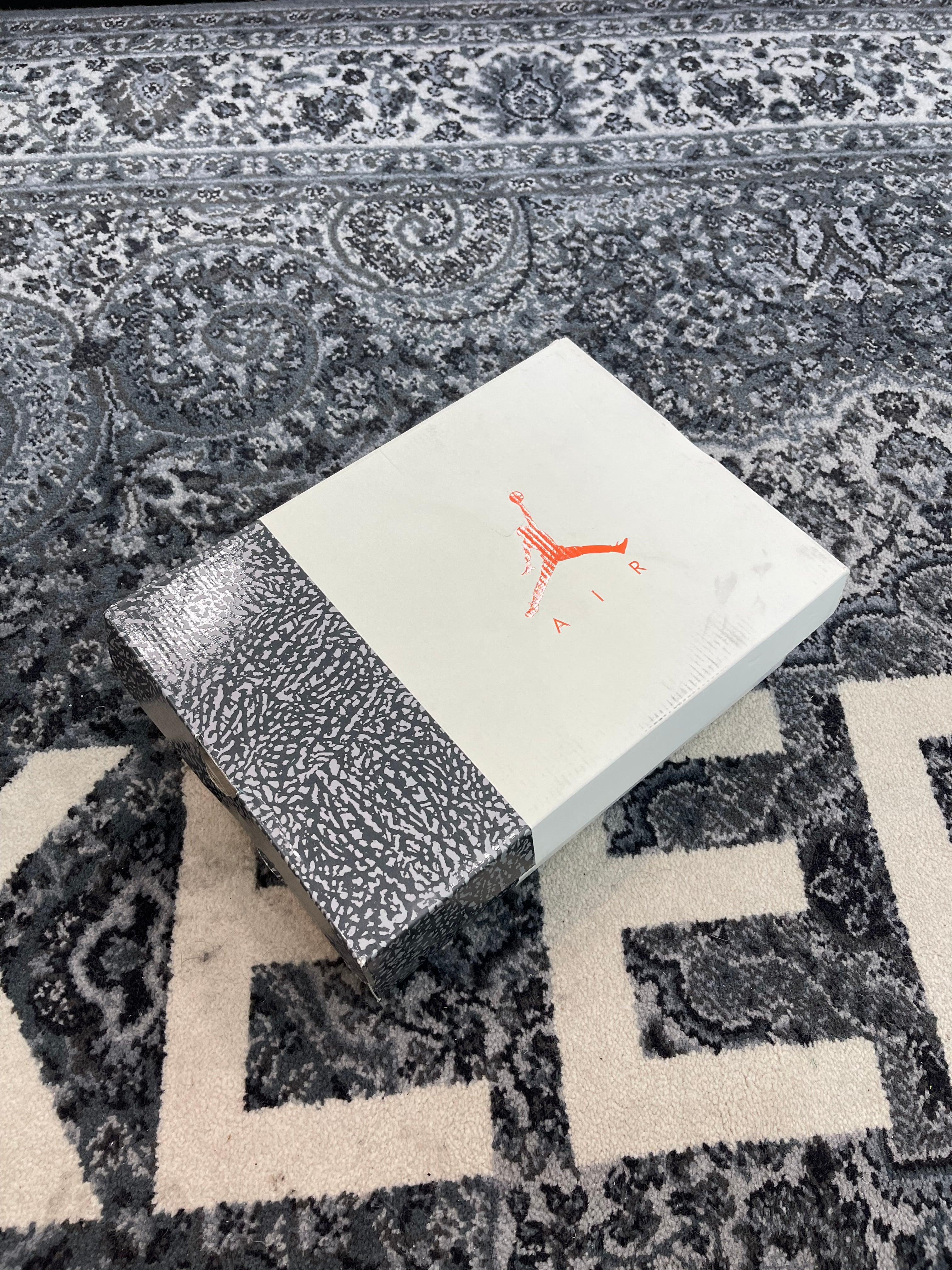 Jordan 3 “Georgia Peach”