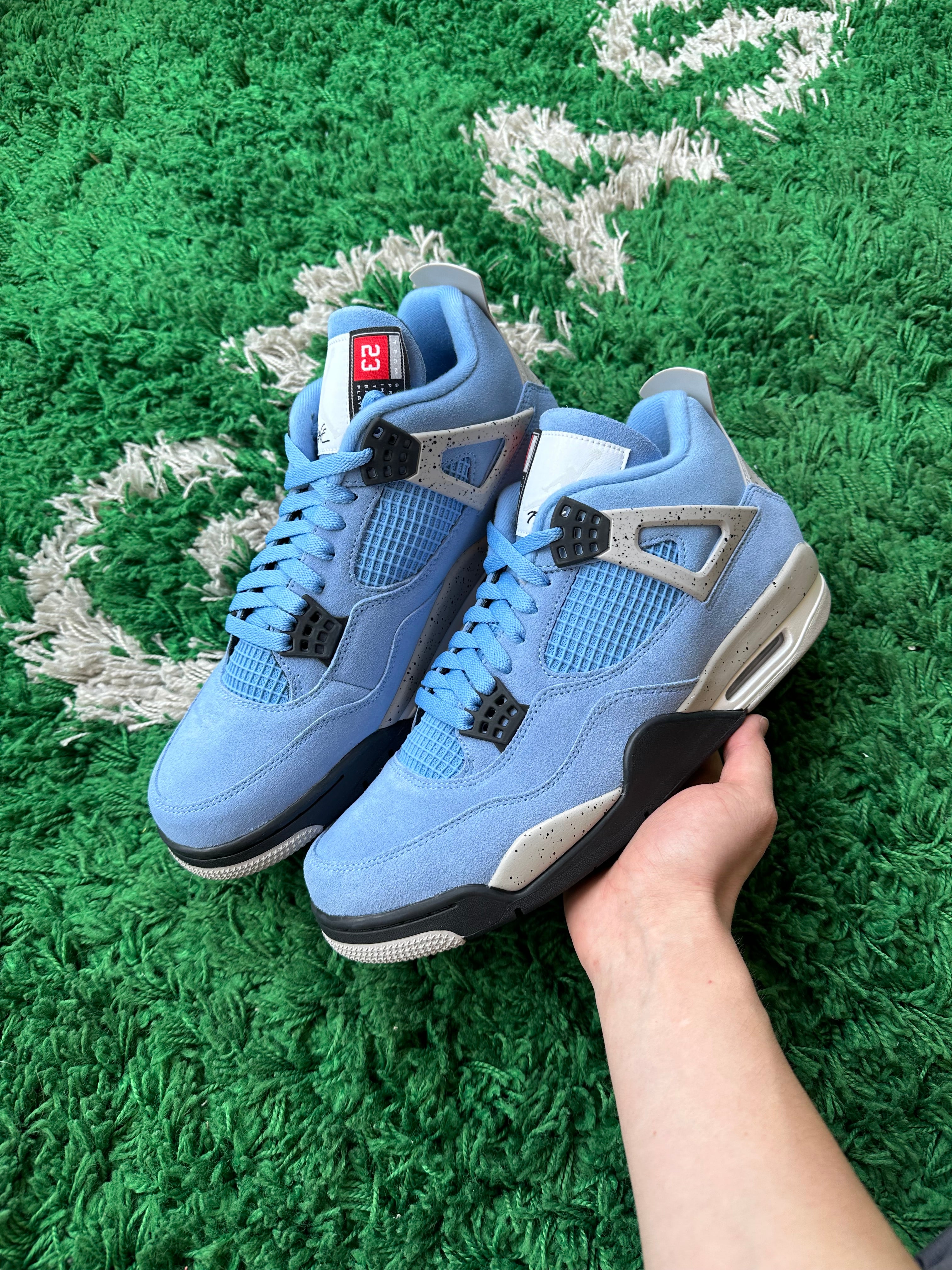 Jordan 4 “University Blue”