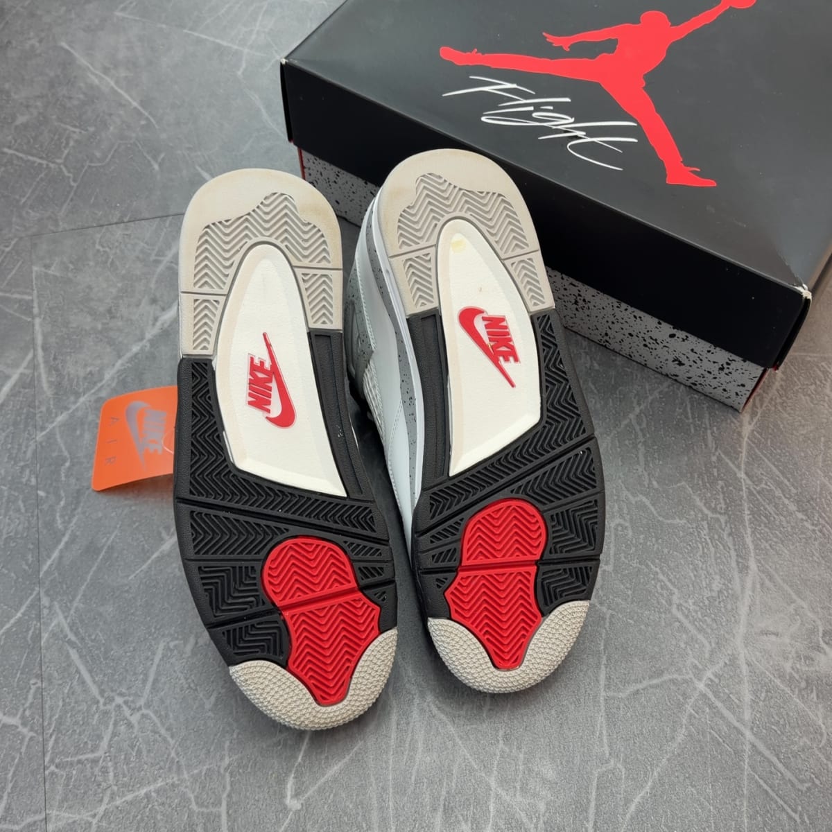 Jordan 4 Retro White Cement (2025) (Size 10) (Lightly Worn)