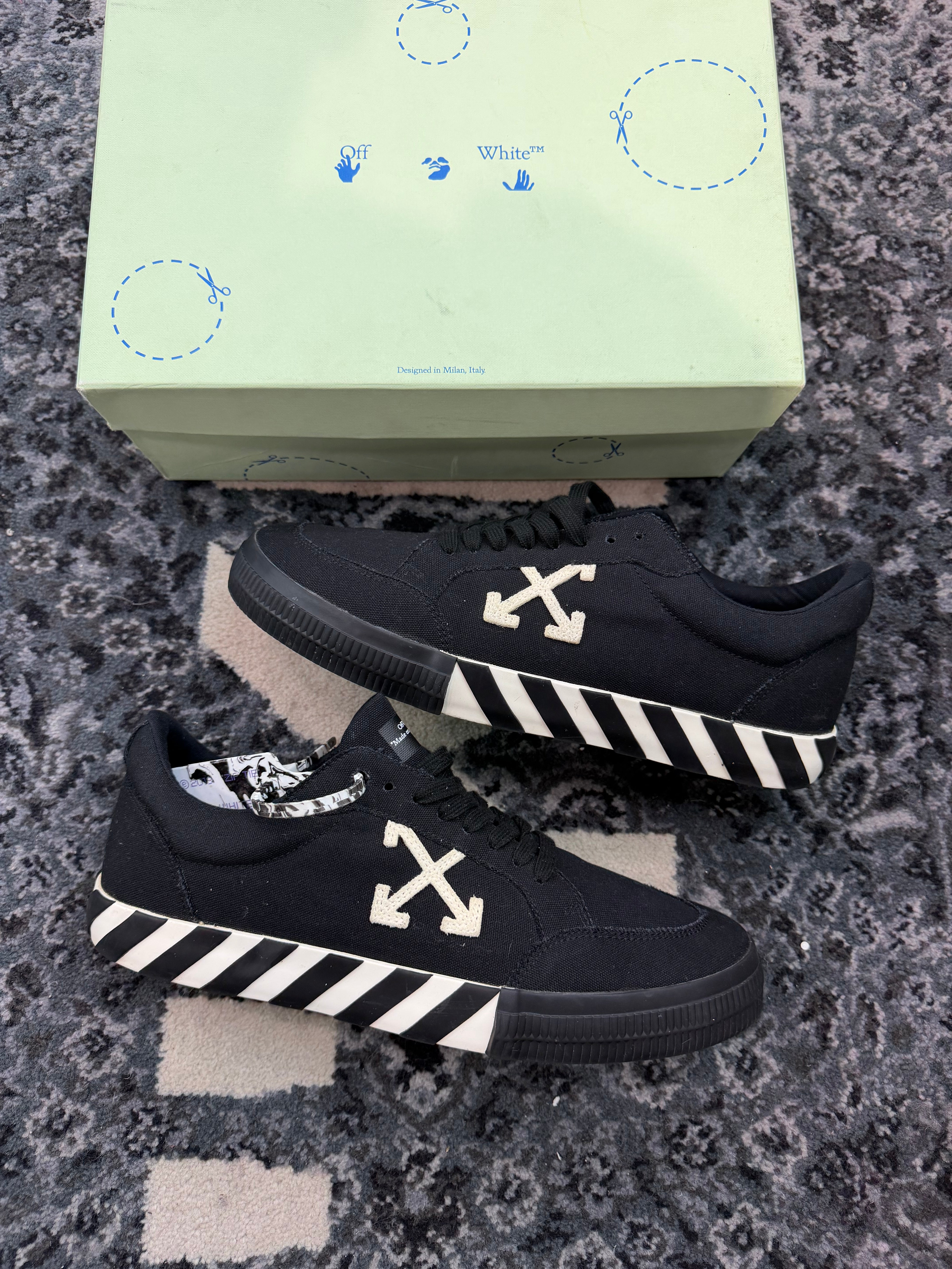 Off White Vulcanized Low “Black White”