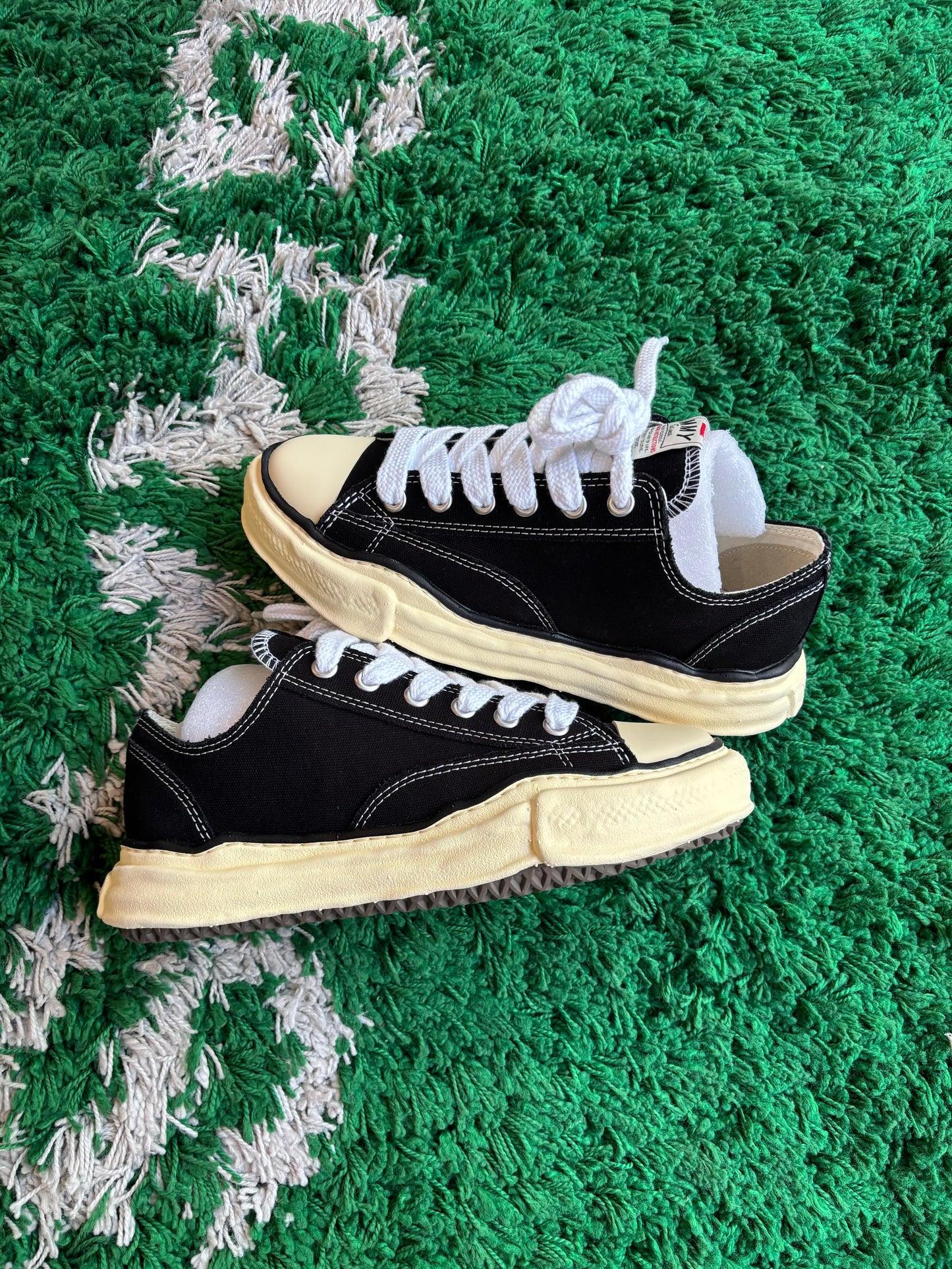 Maison Mihara Yasuhiro “Black vintage”