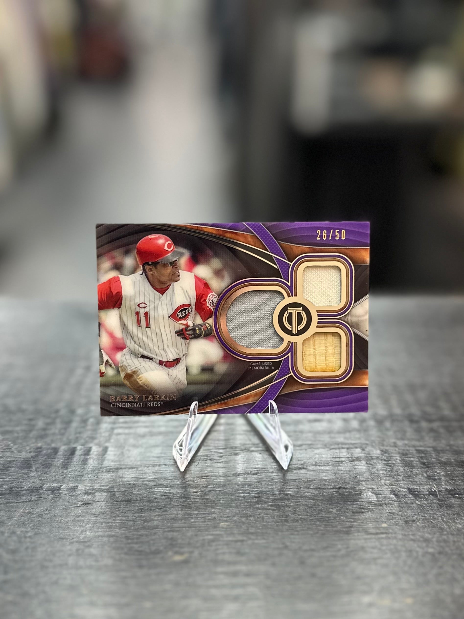 2018 Topps Tribute Barry Larkin Triple Patch Purple /50
