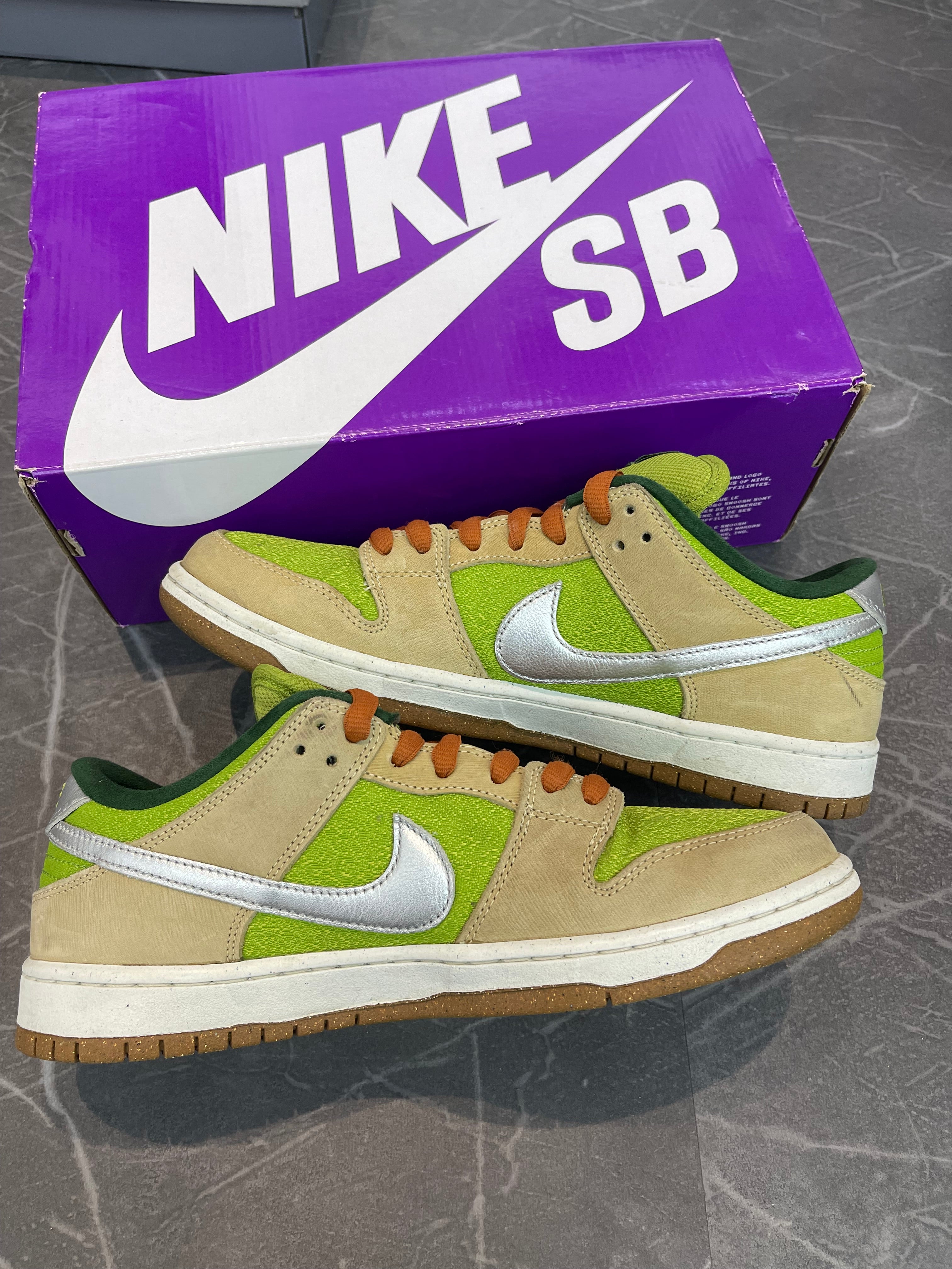 Nike Dunk Low SB “Escargot”