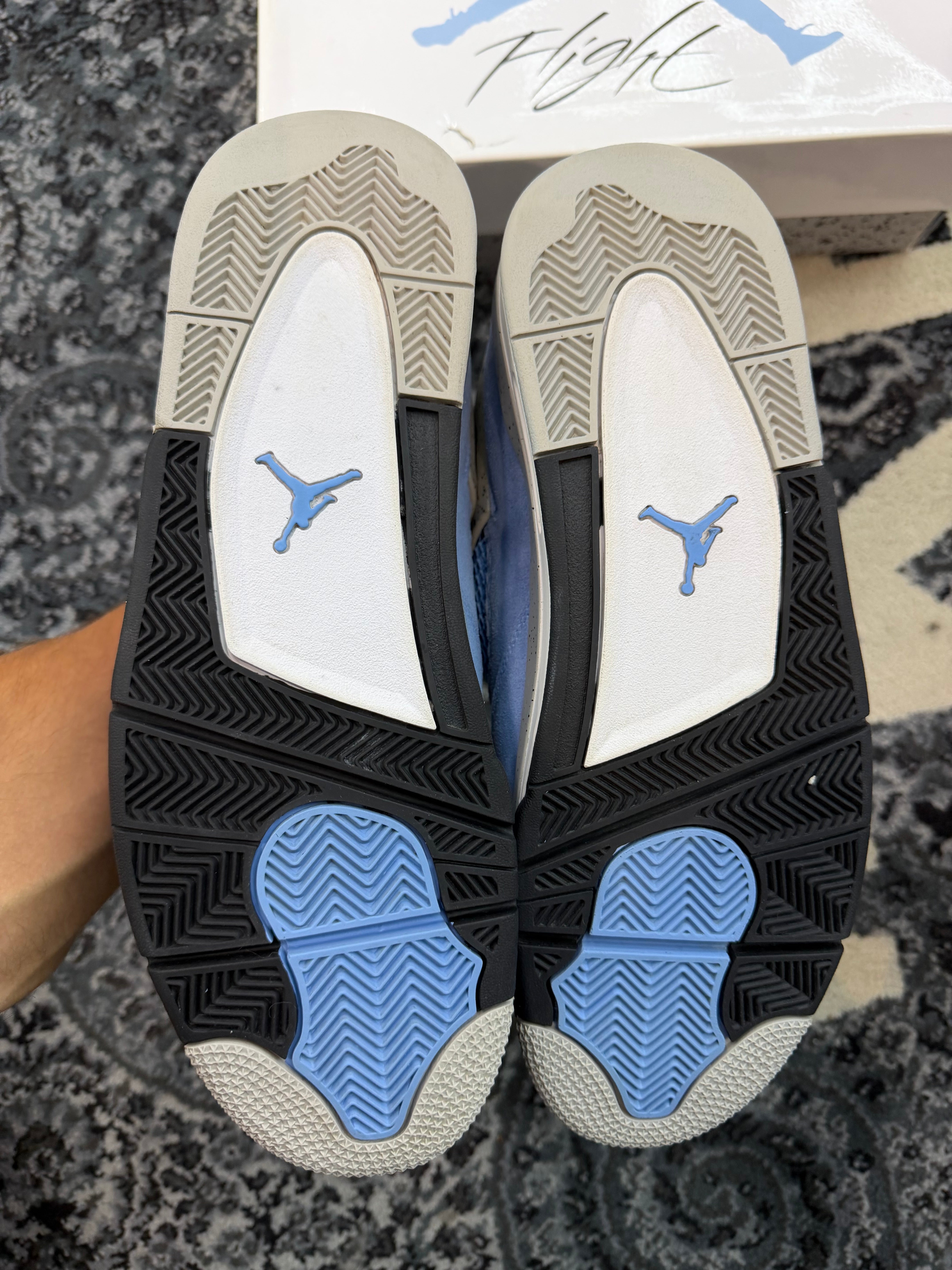 Jordan 4 “University Blue”
