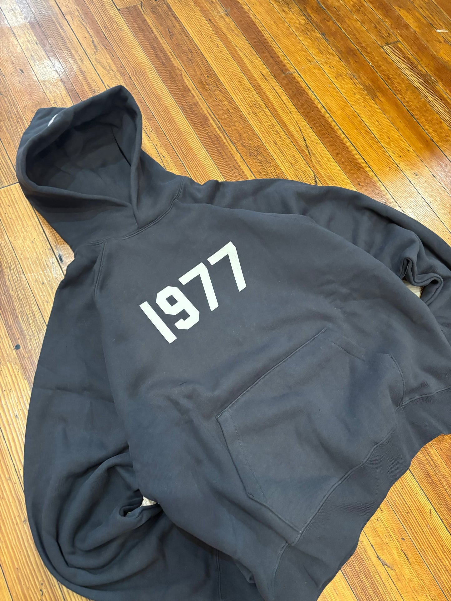 Essentials 1977 Hoodie “Iron”