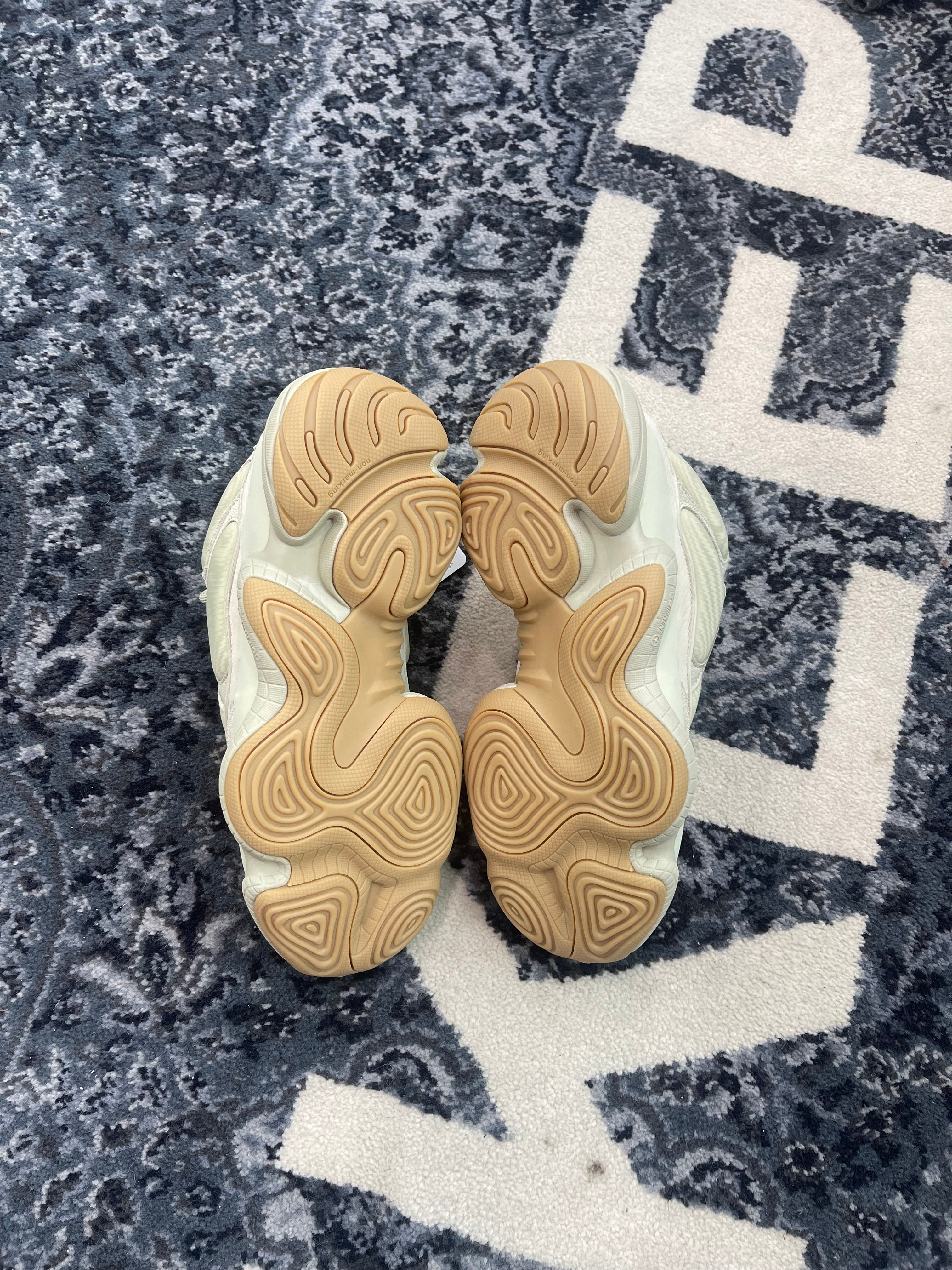 Yeezy 500 “Stone”