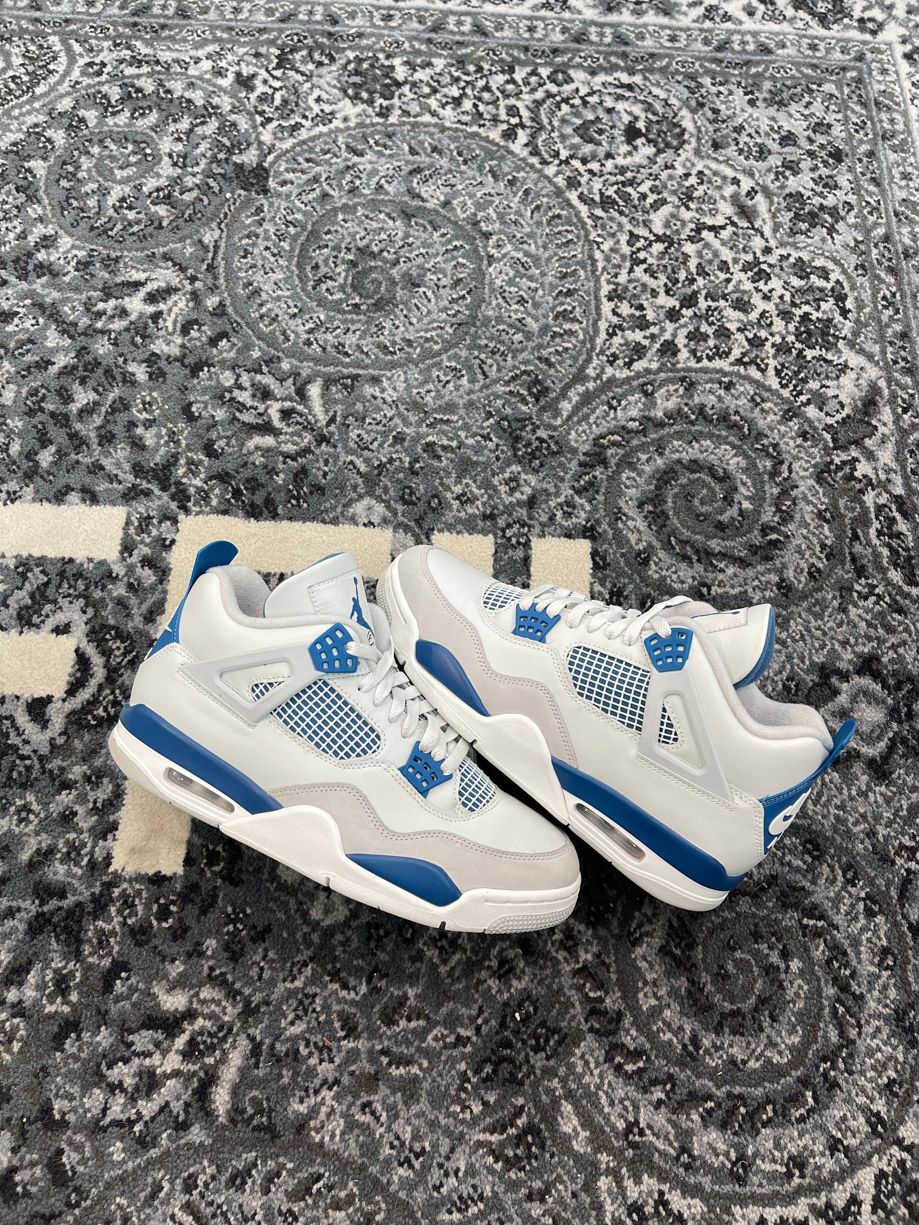 Jordan 4 “Military Blue”