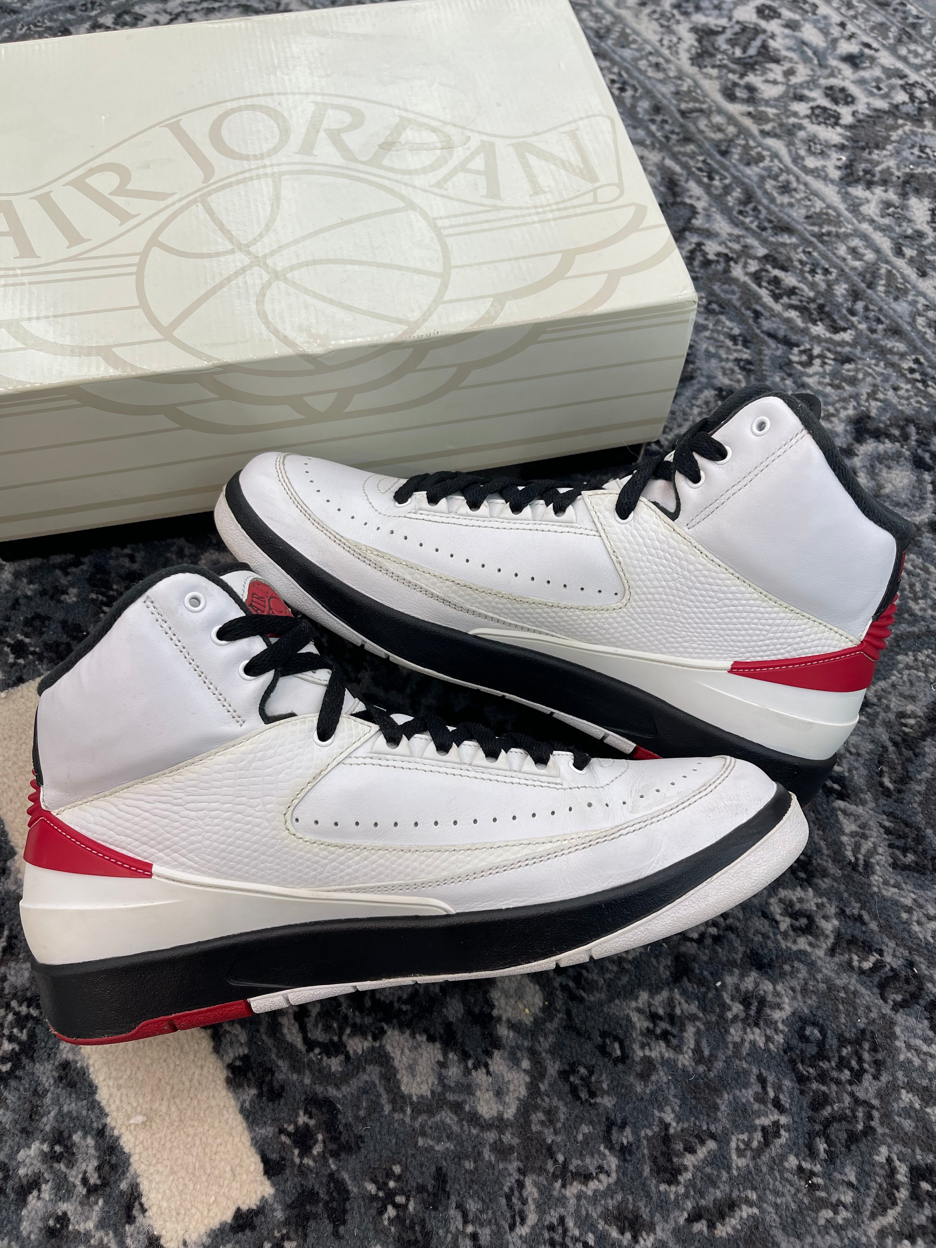 Jordan 2 High “Chicago”