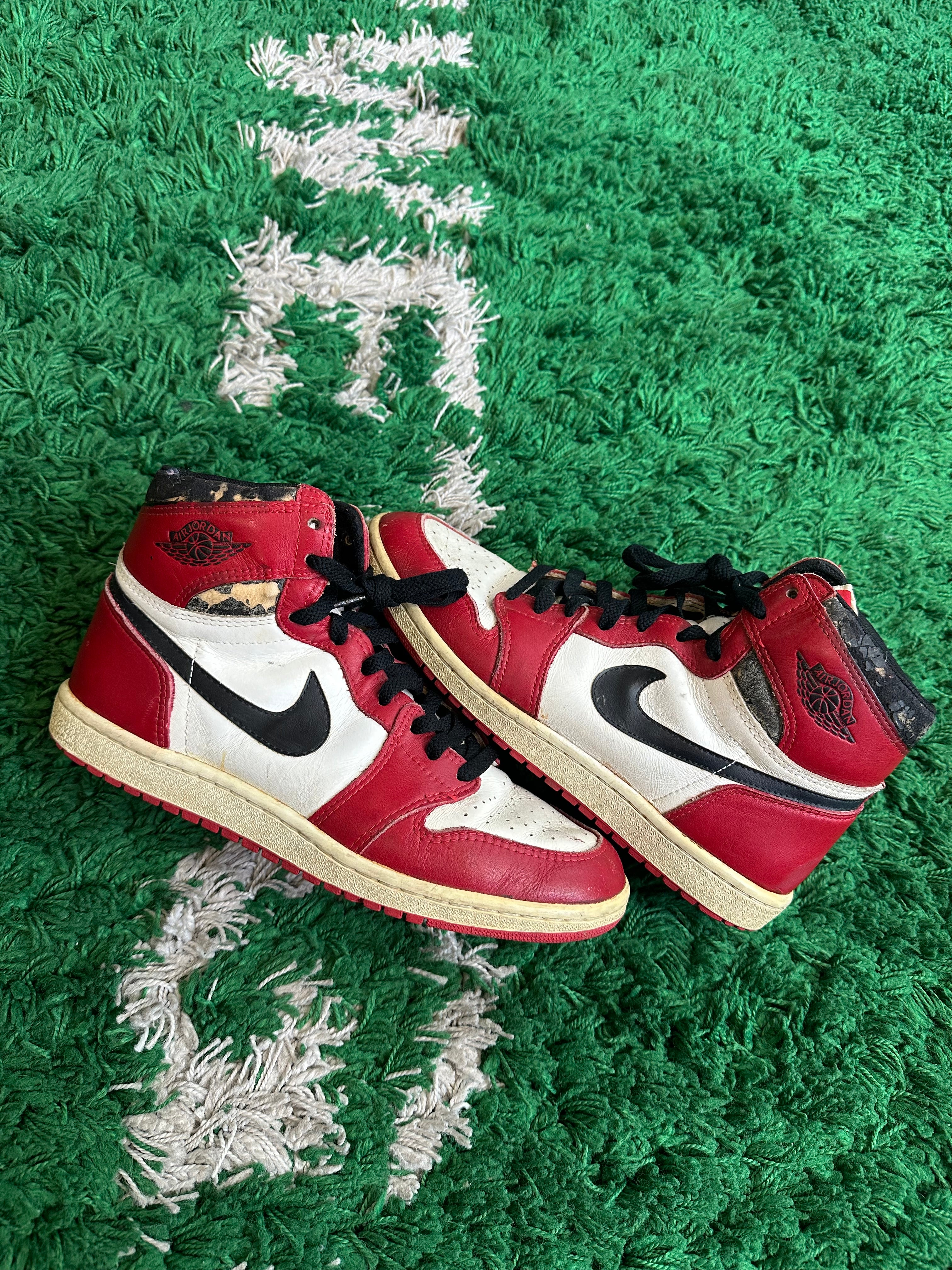 Jordan 1 OG “Chicago” (1985)