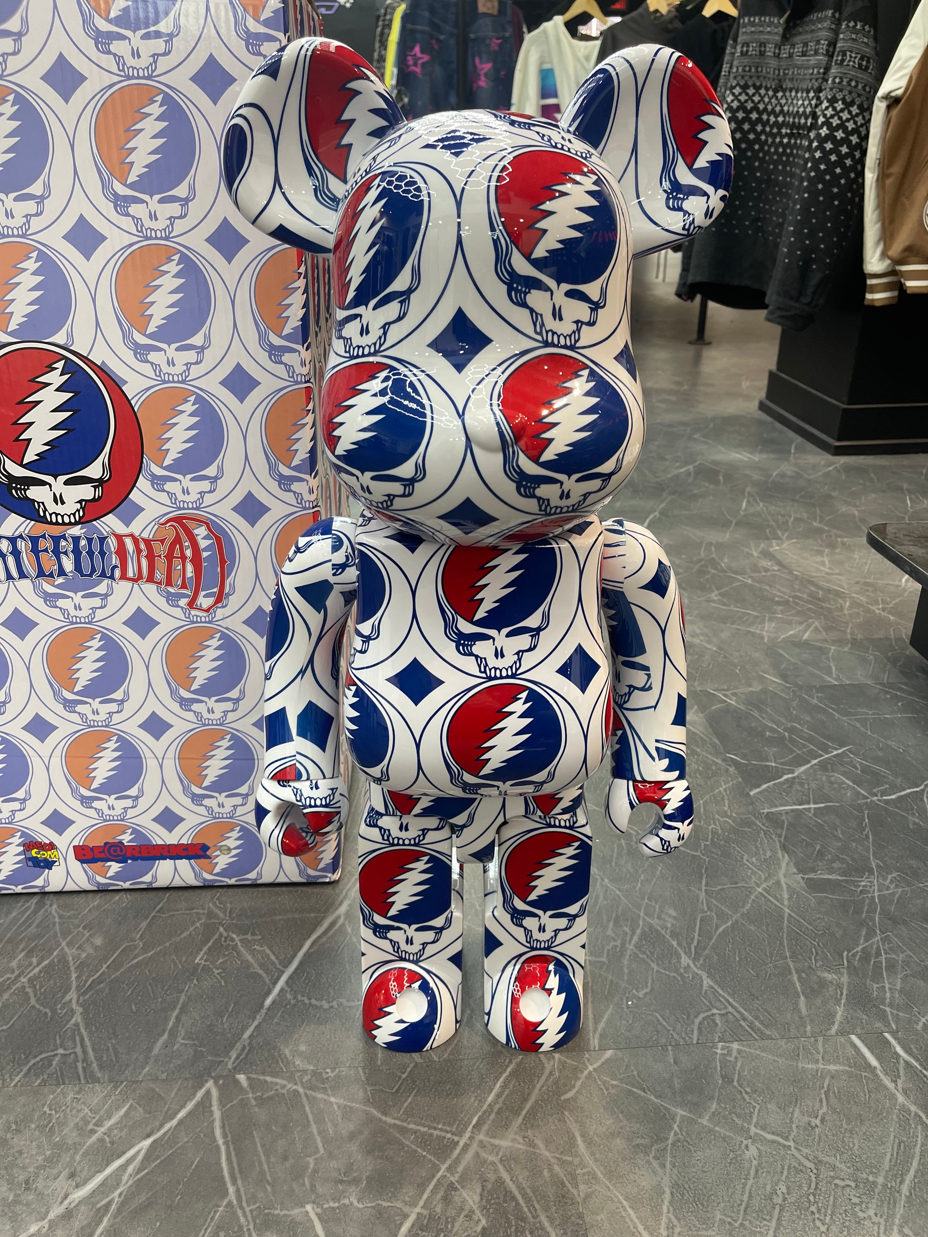 Bearbrick 1000% “Grateful Dead”