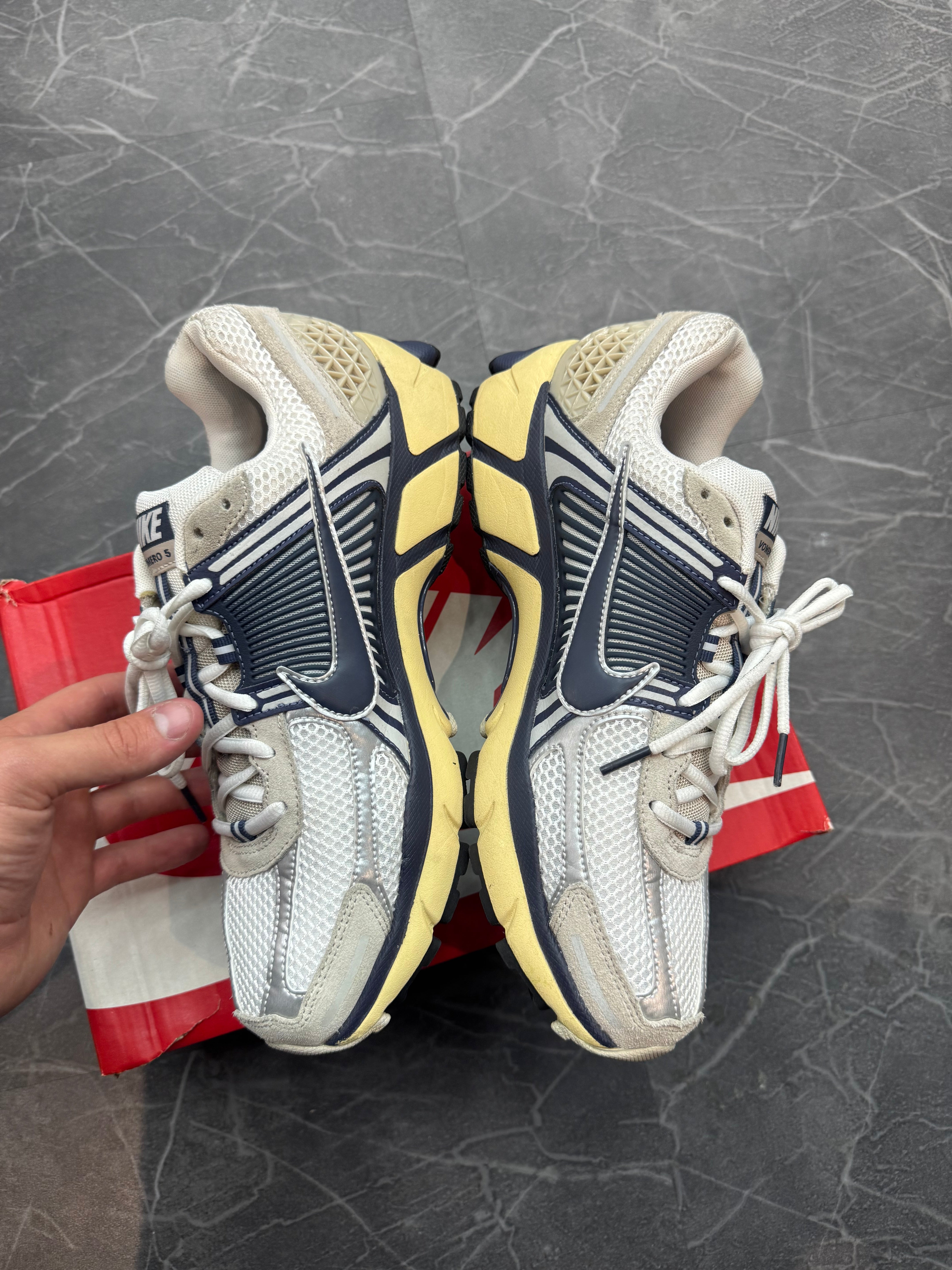 Nike Zoom Vomero 5 “Thunder Blue Cream”