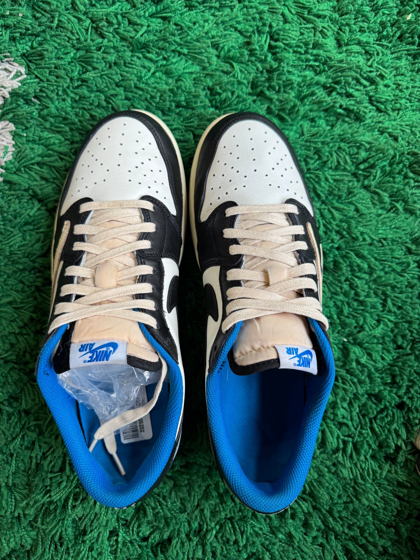 Jordan 1 Low x Travis Scott “Fragment”
