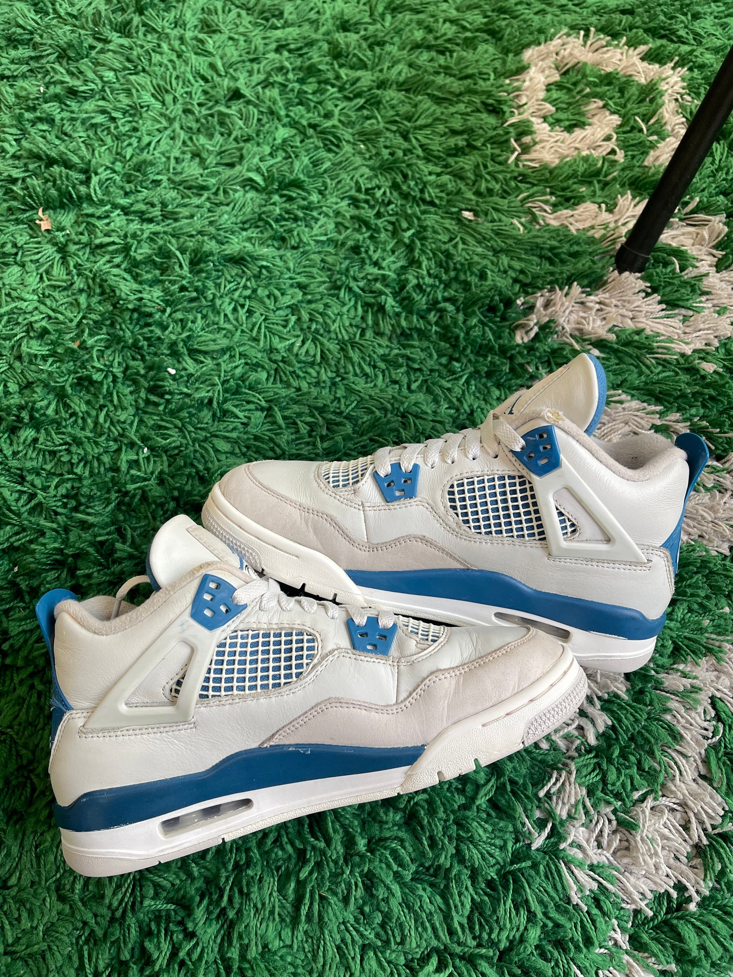 Jordan 4 “Military Blue” (GS)