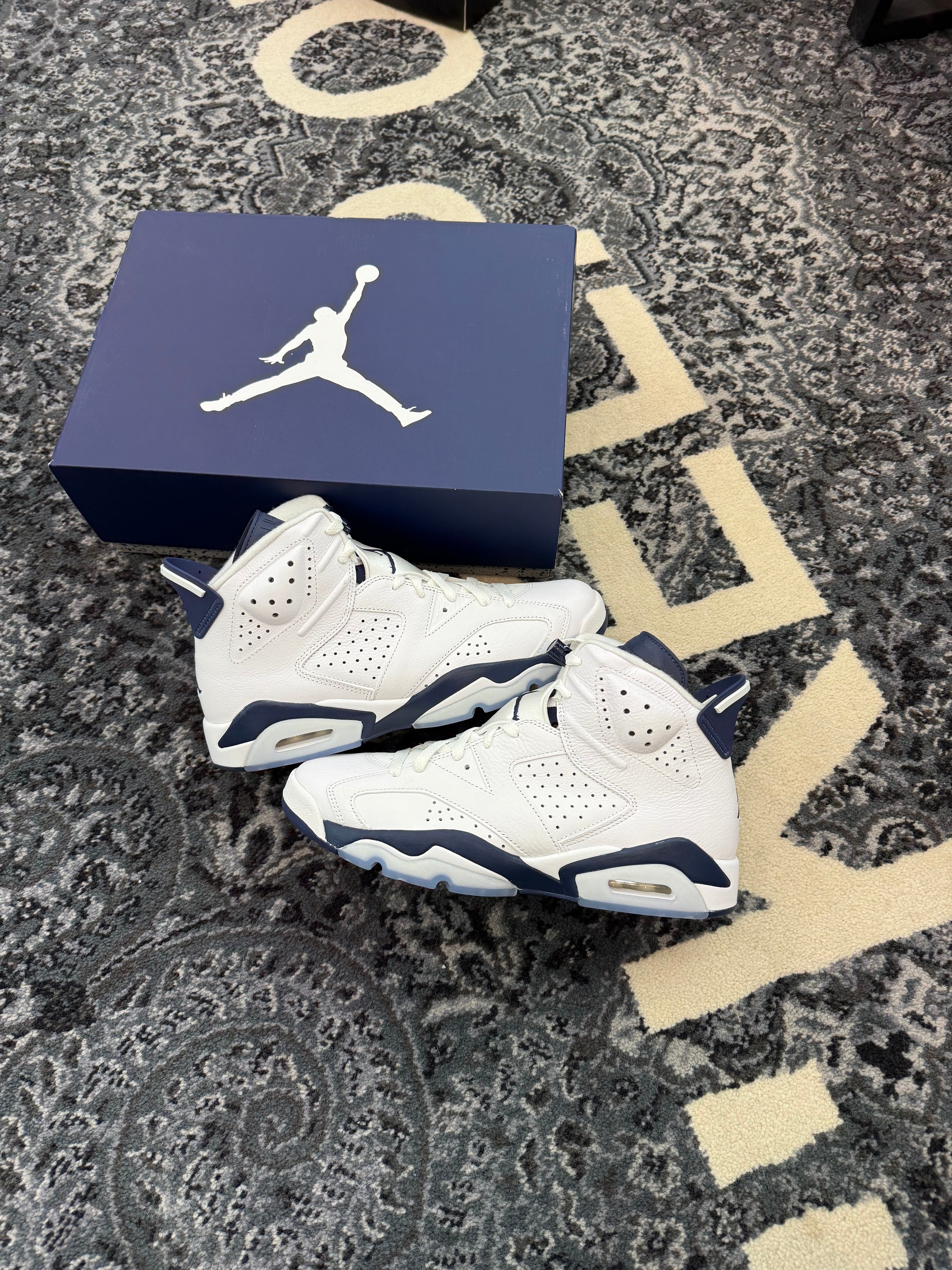 Jordan 6 “Midnight Navy”