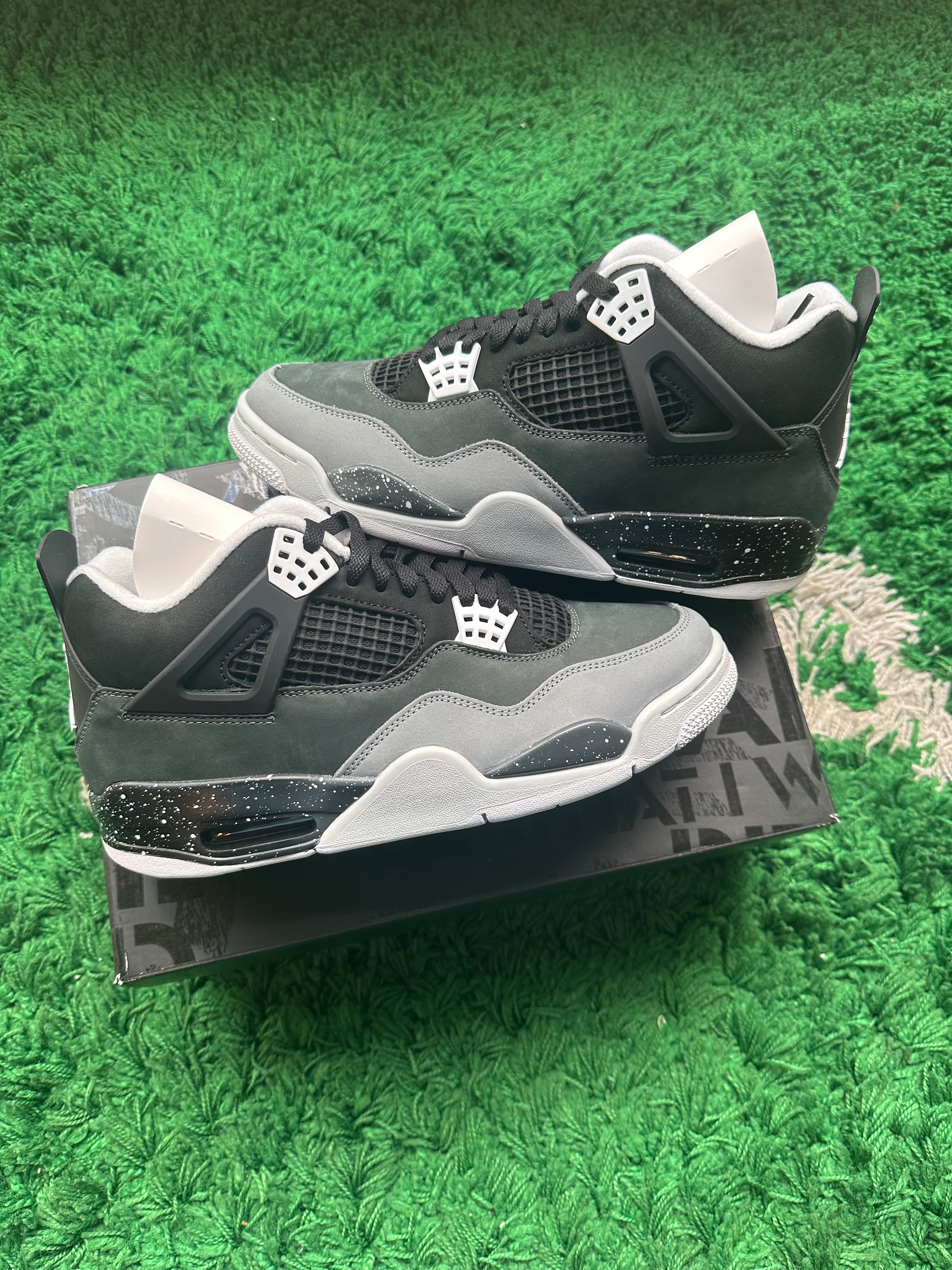 Jordan 4 “Fear”