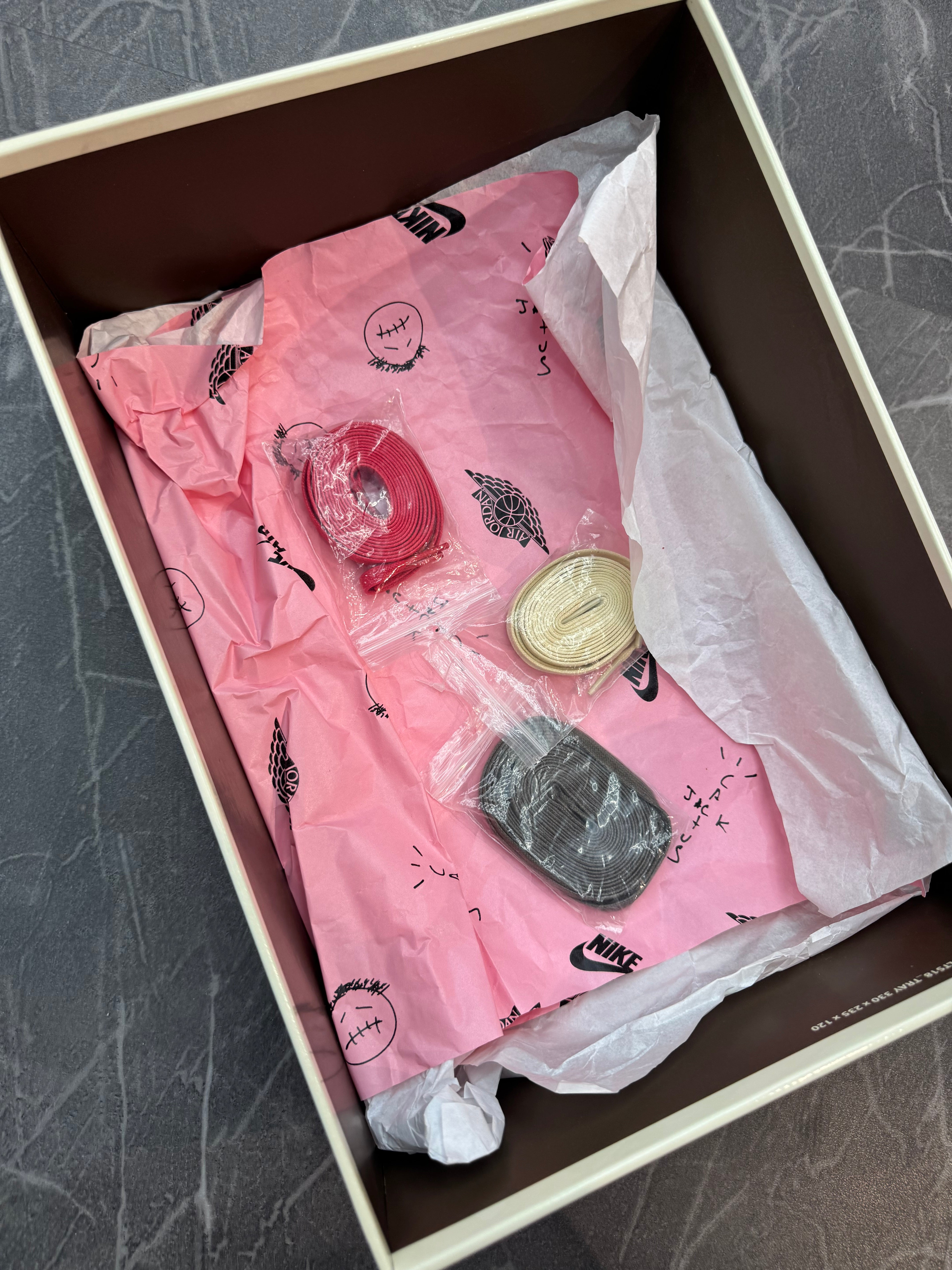 Jordan 1 Low Travis Scott Reverse Mocha