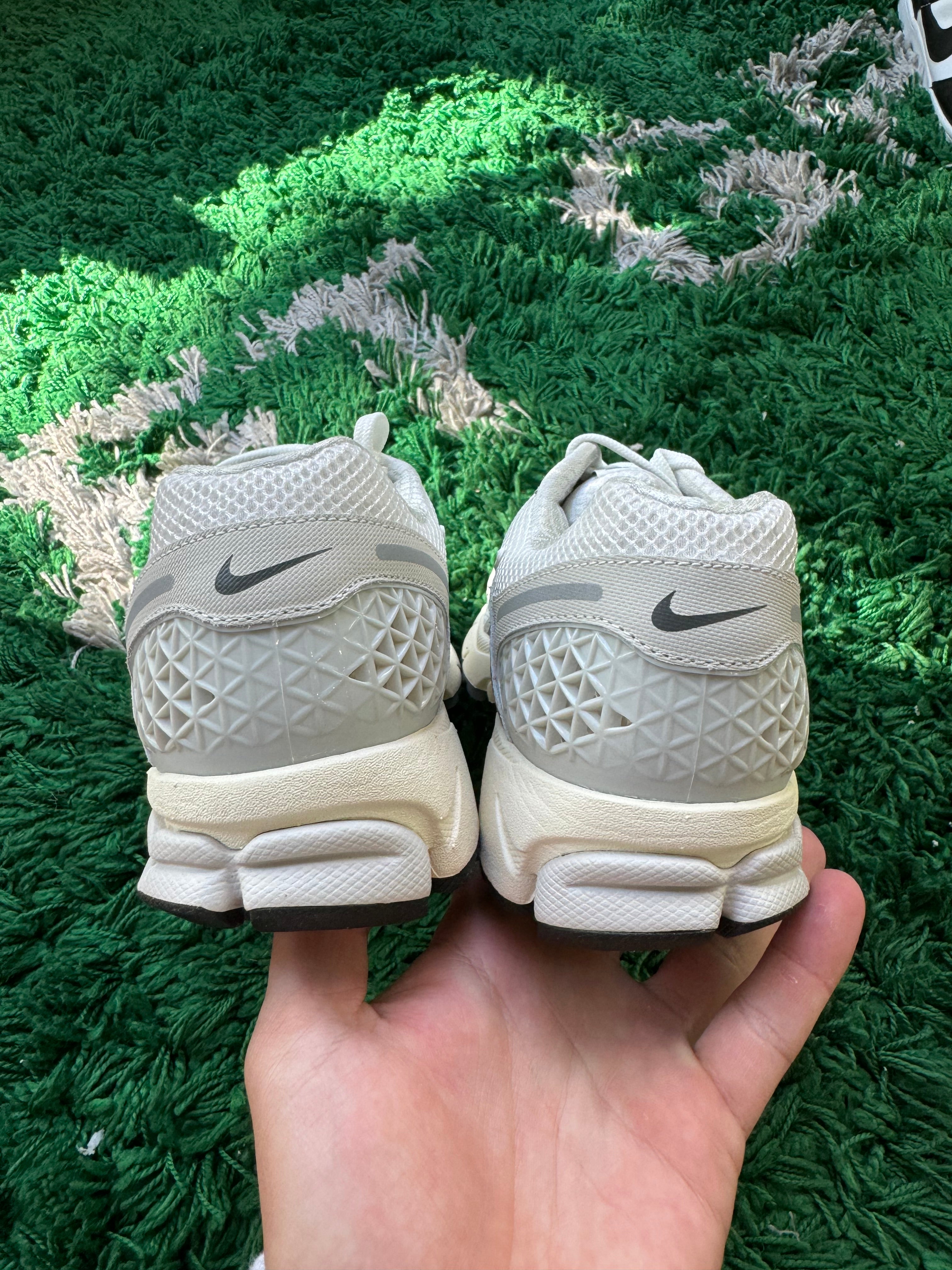 Nike Zoom Vomero 5 “Platinum Tint”