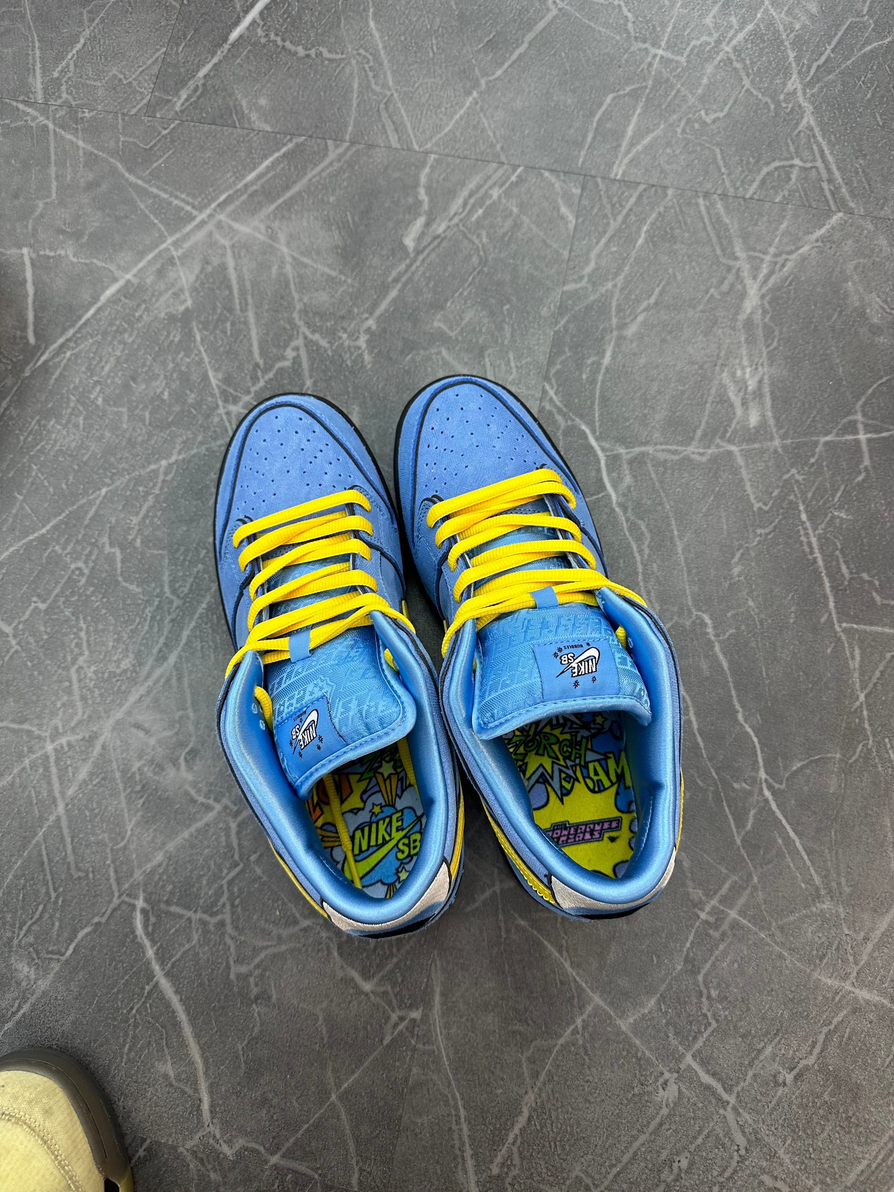 Nike SB Dunk Low x Powerpuff Girls “Bubbles”