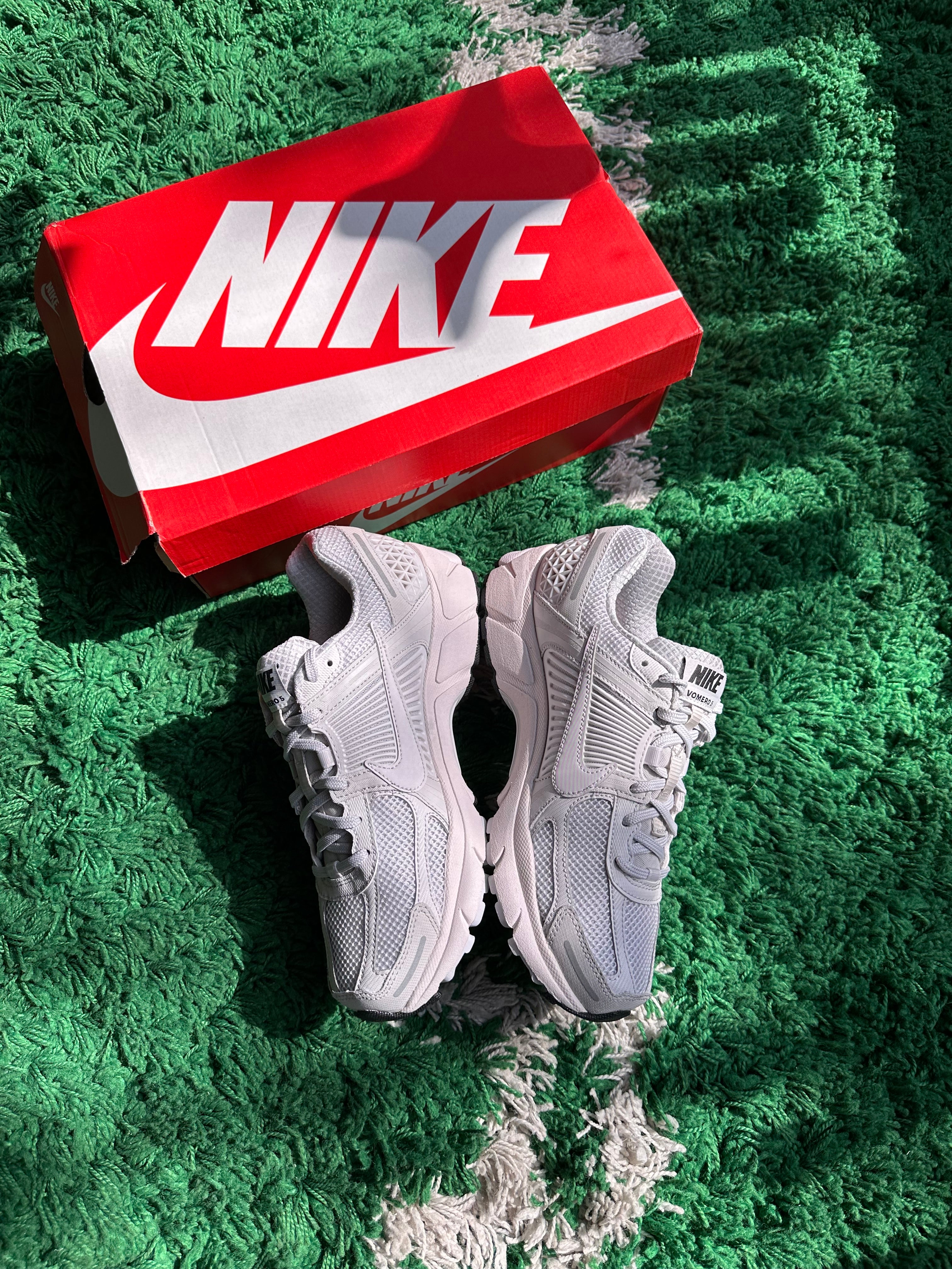 Nike Zoom Vomero 5 SP “Vast Grey”