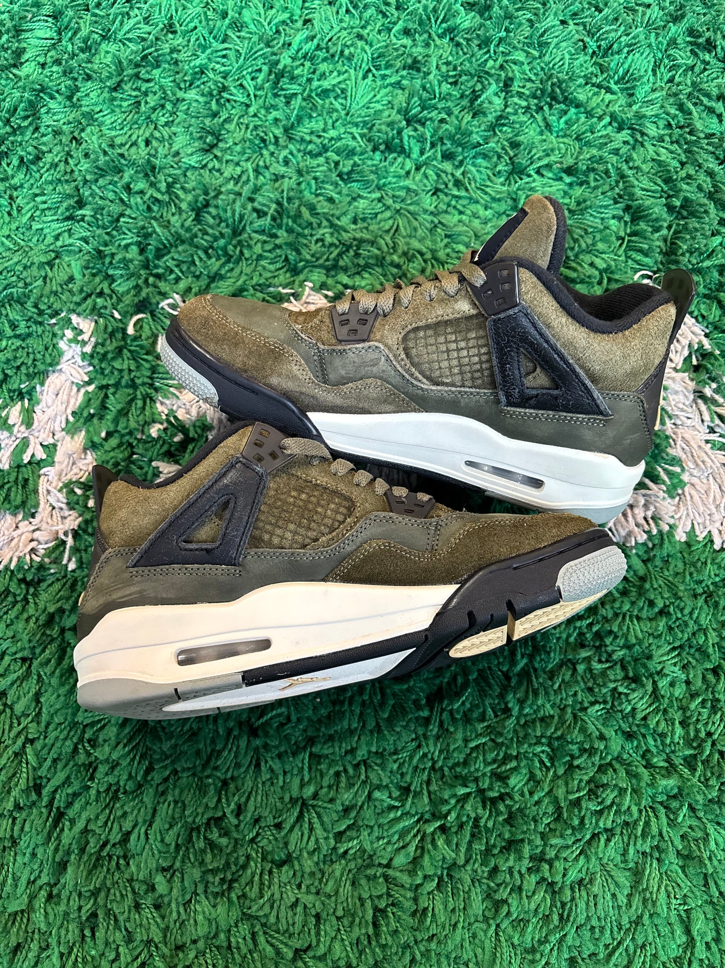 Jordan 4 “Craft Medium Olive”
