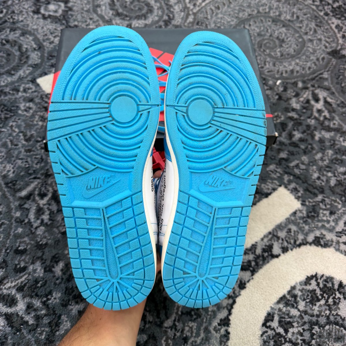Jordan 1 Retro High Off-White University Blue - sole