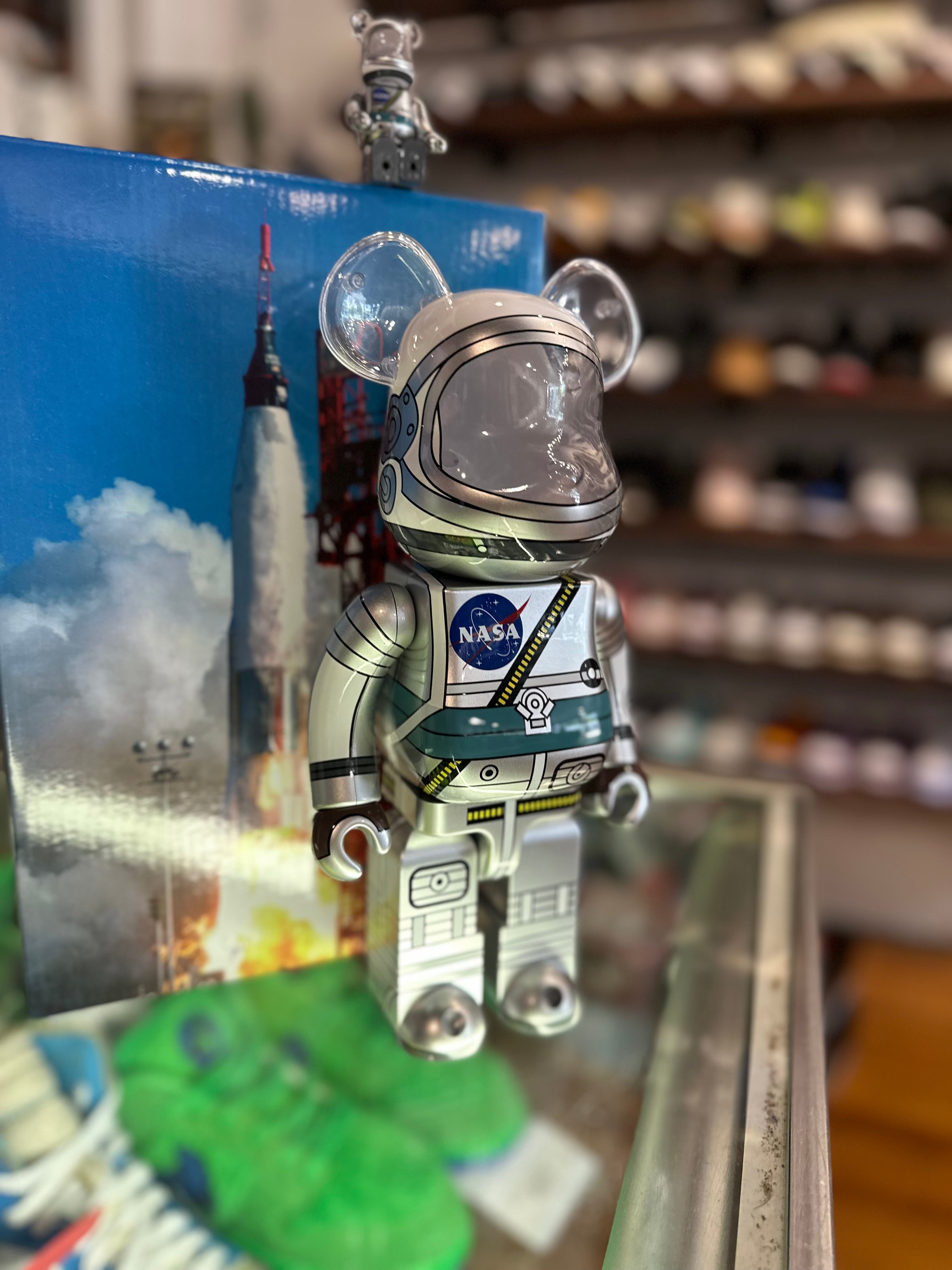BearBrick 400% & 100% Set “NASA”