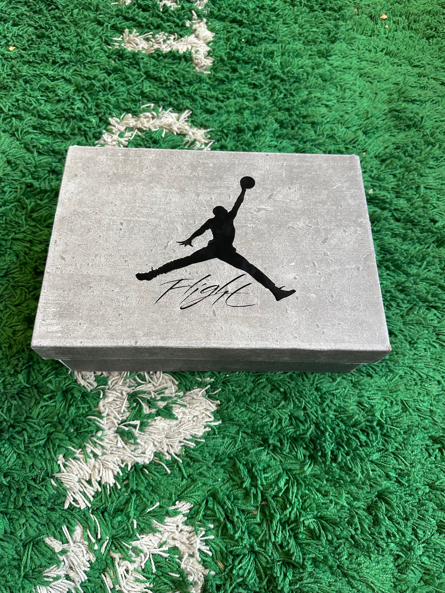 Jordan 4 “Cave stone”