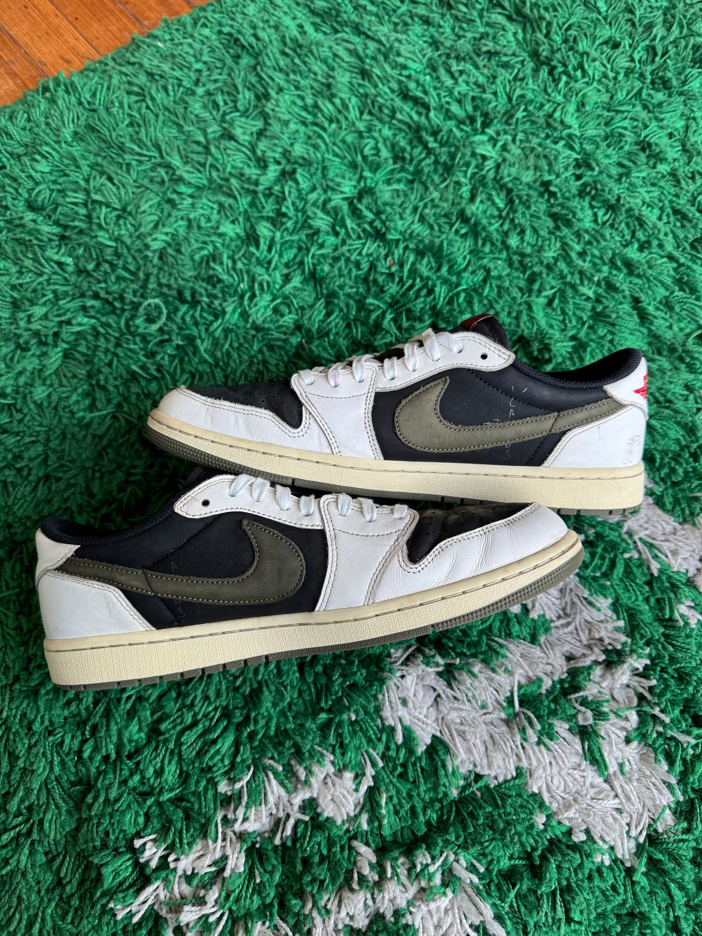 Jordan 1 Low x Travis Scott “Olive”