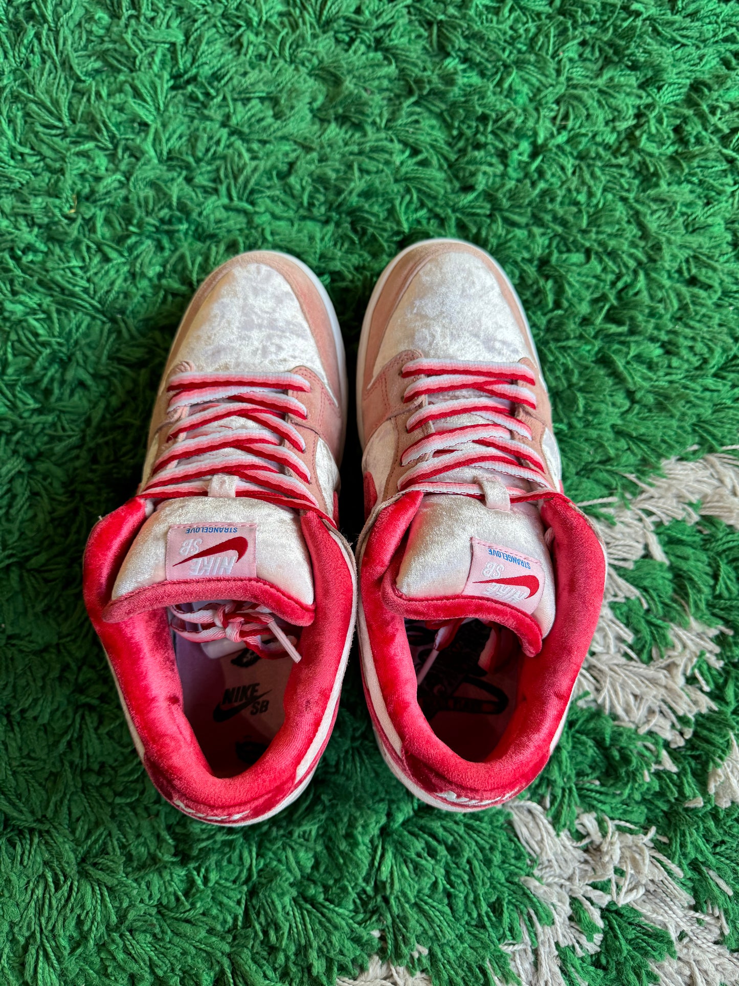Nike Dunk Low SB “Strange Love”