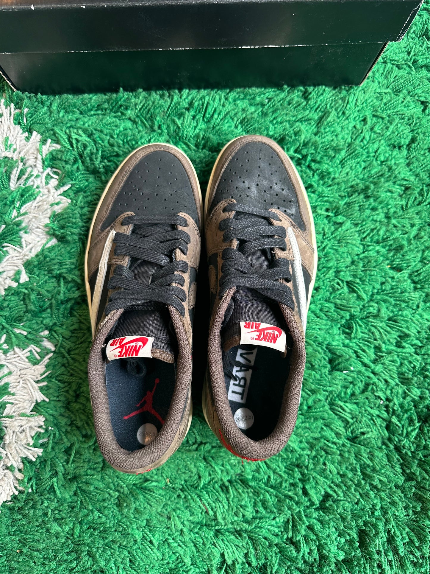 Jordan 1 Low Travis Scott “Mocha”