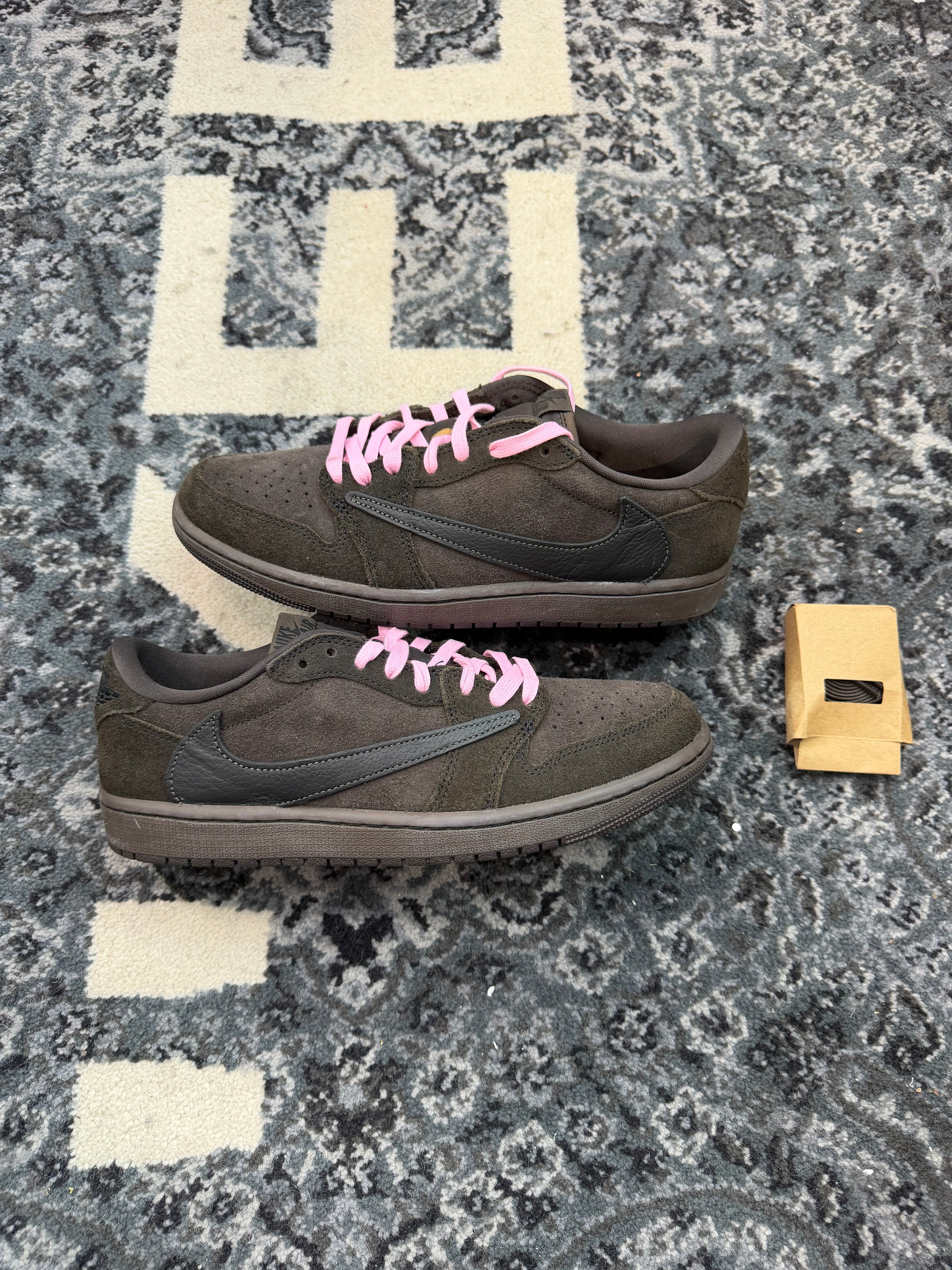 Jordan 1 Low “Velvet Brown”