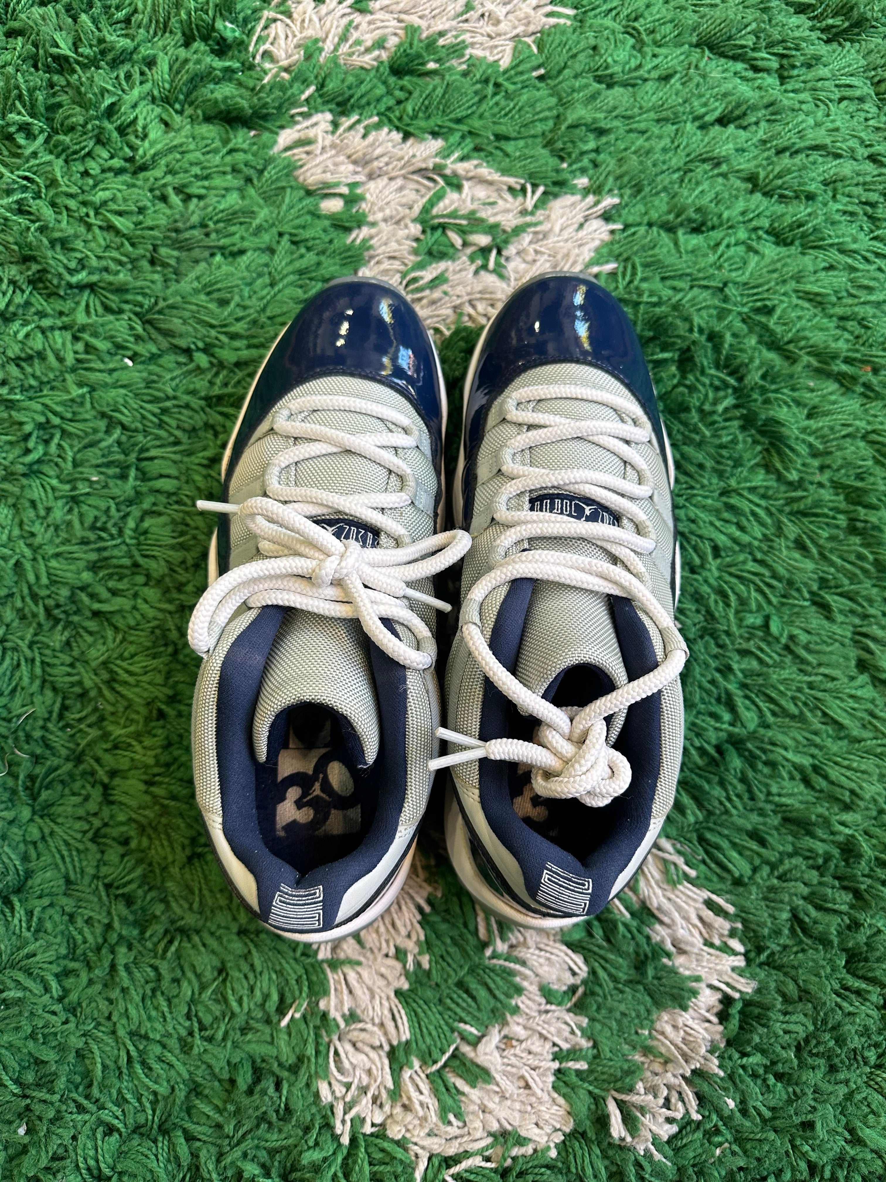 Jordan 11 Low “Georgetown”
