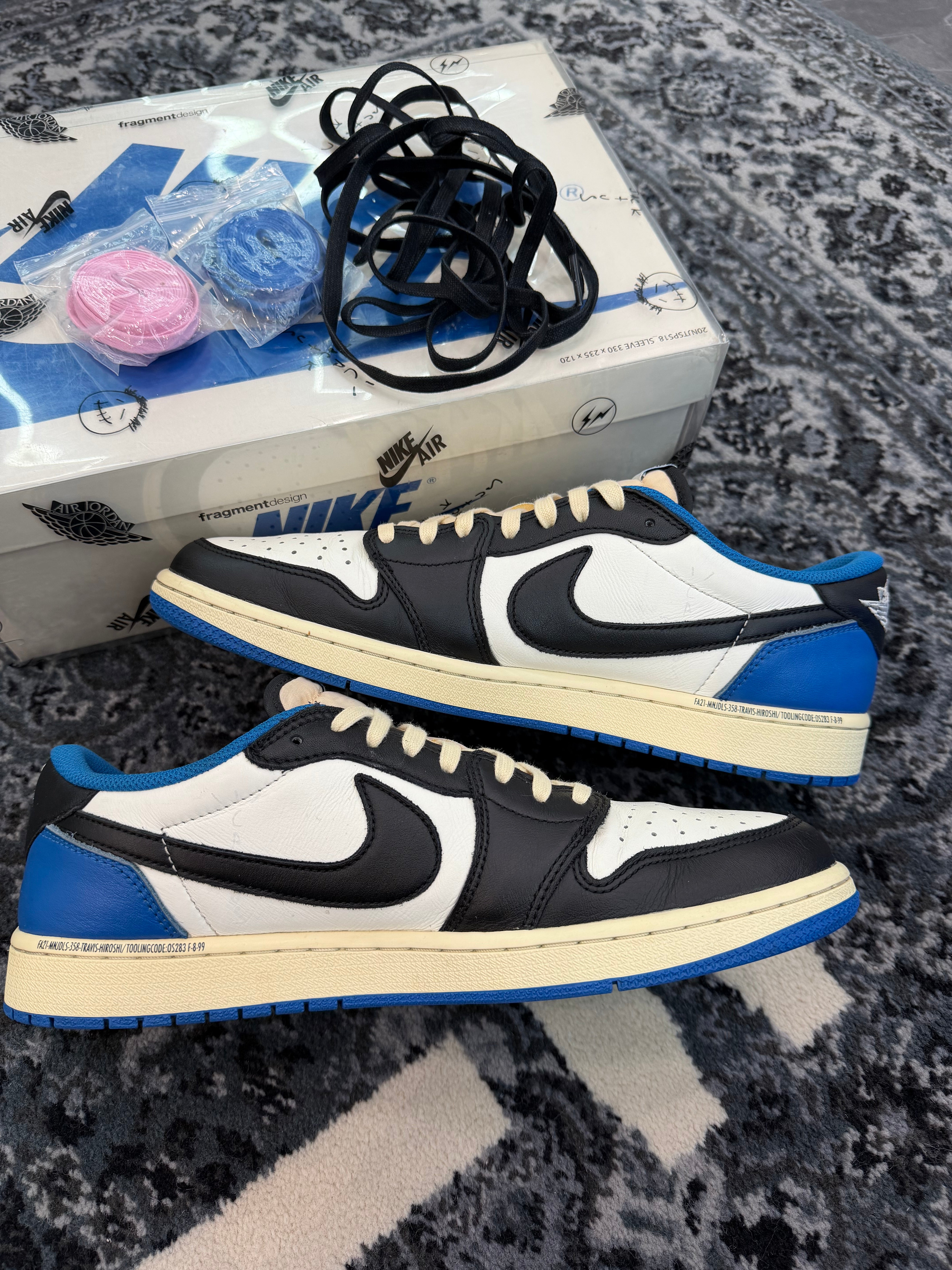 Jordan 1 Low x Travis Scott “Fragment”