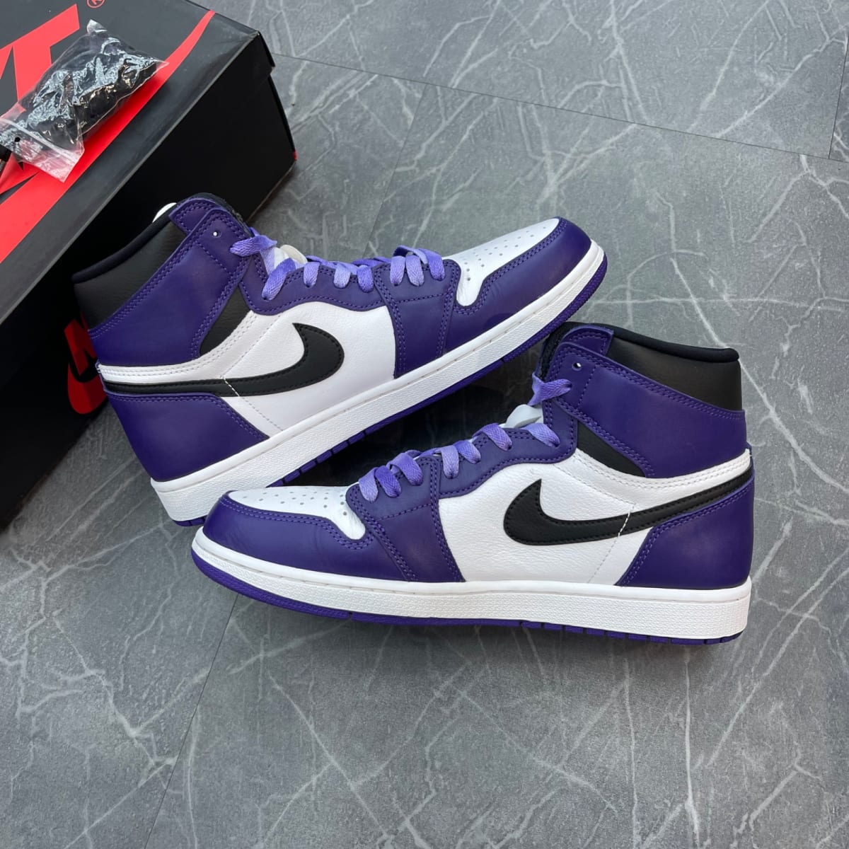 Jordan 1 Retro High Court Purple White (Size 10.5) (Lightly Worn)