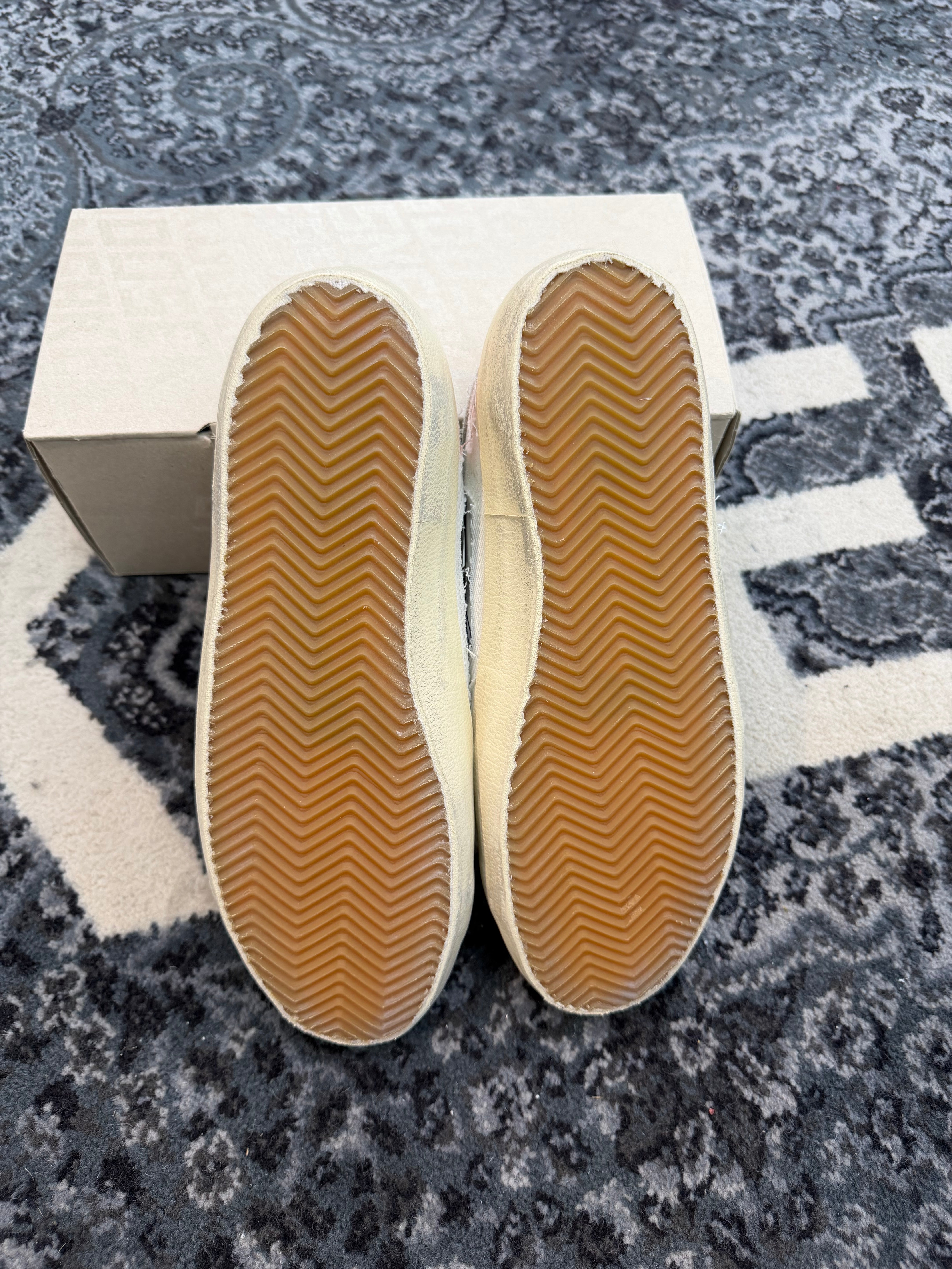 Golden Goose Superstar “Graffiti”