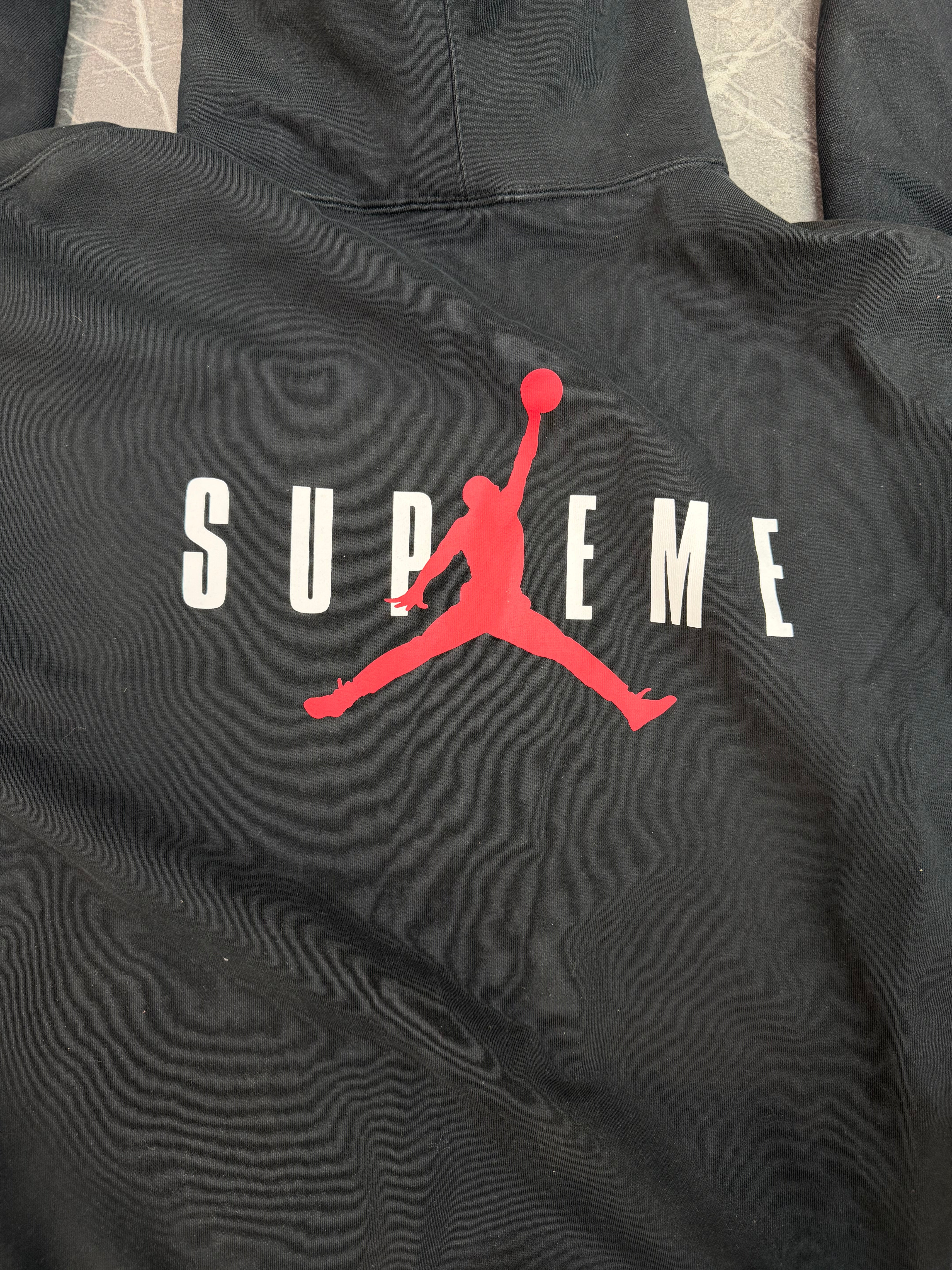 Supreme x Jordan Hoodie “Black”