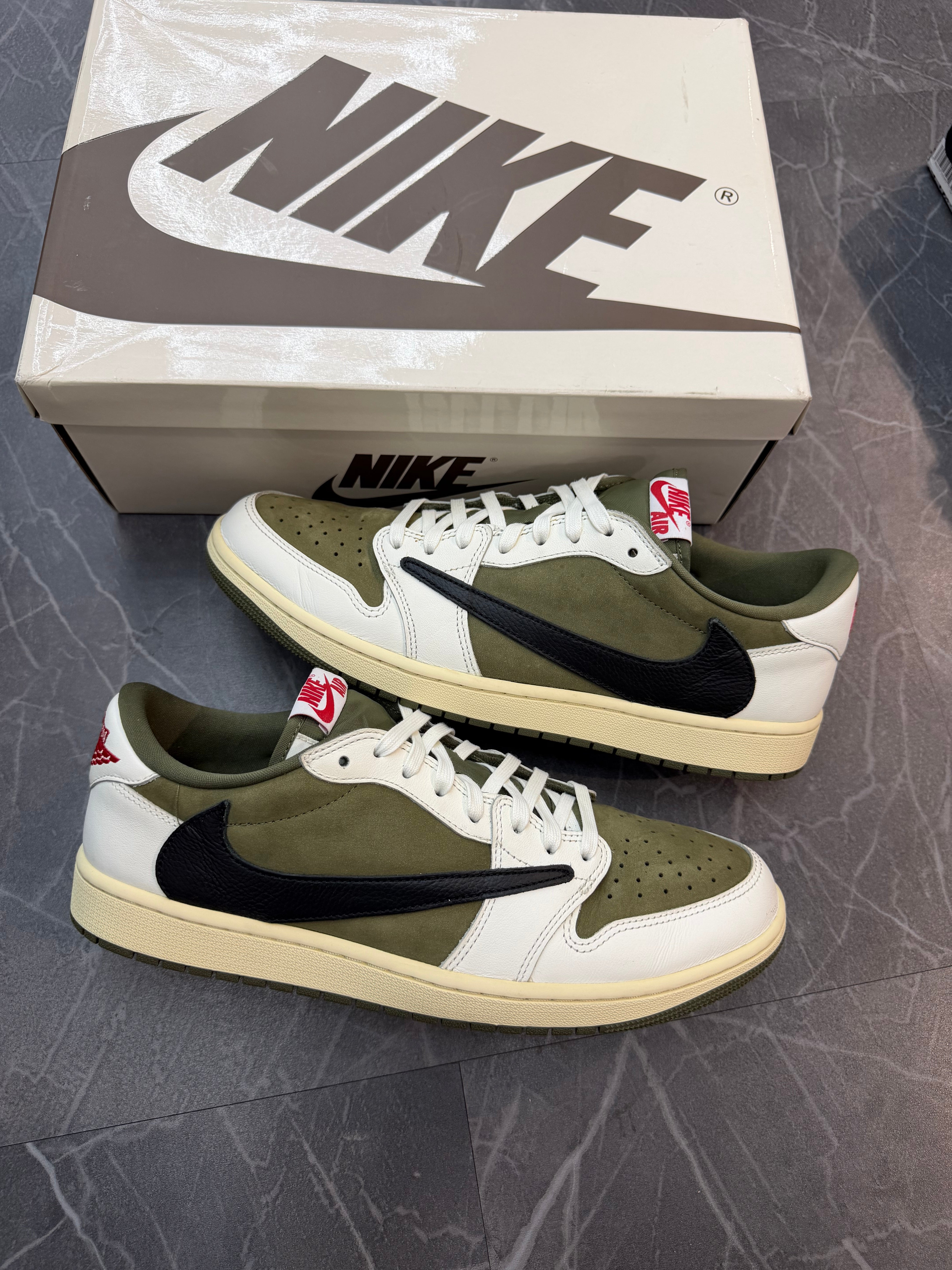 Jordan 1 Low Travis Scott “Medium Olive”