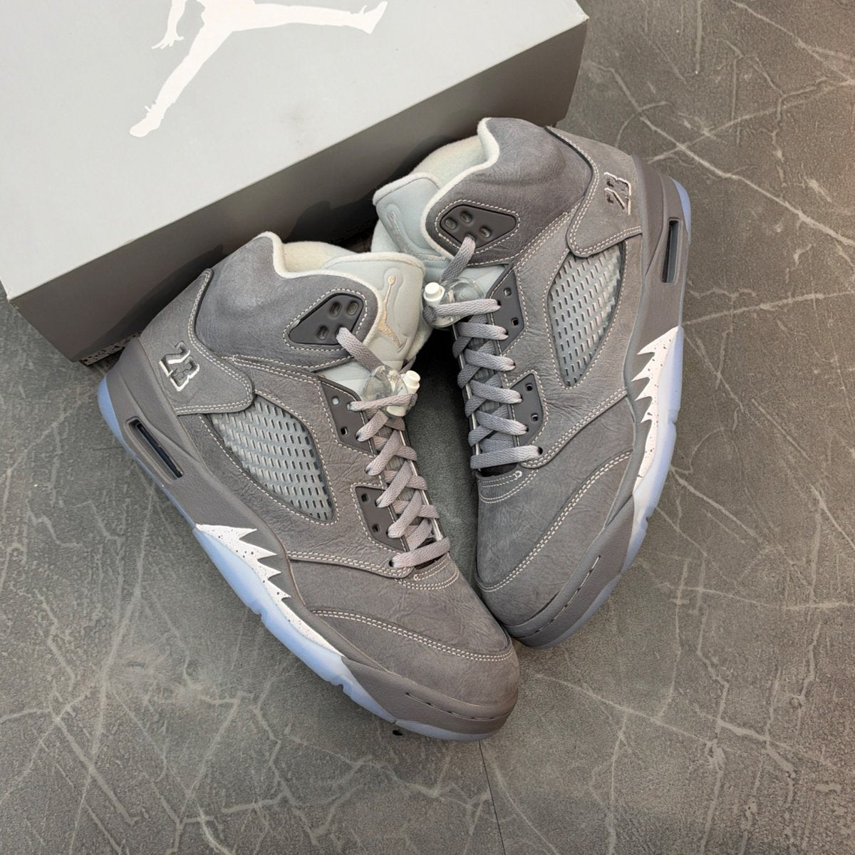 Jordan 5 Retro Wolf Grey (2026) (Size 10) (VNDS)