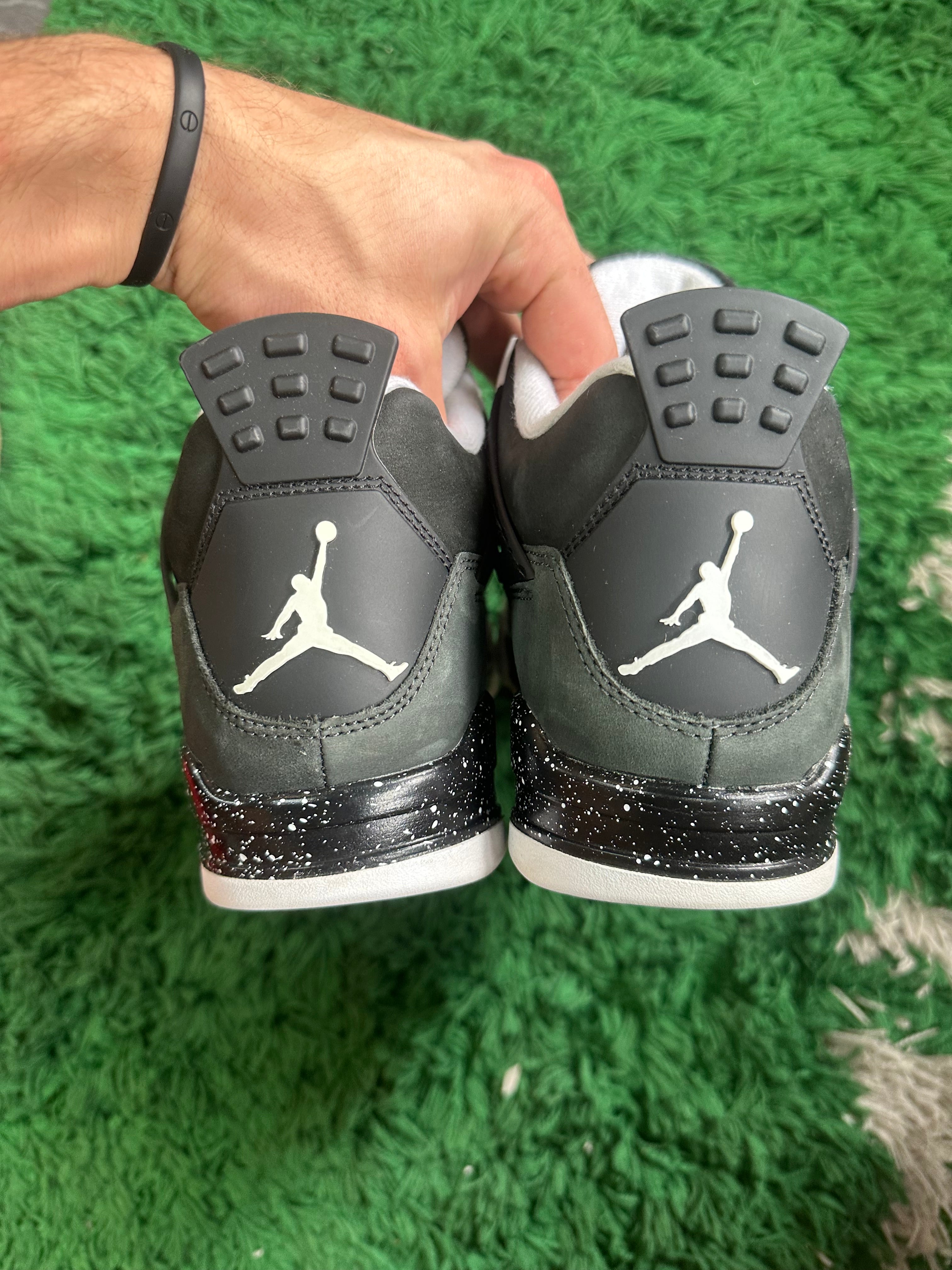 Jordan 4 “Fear”