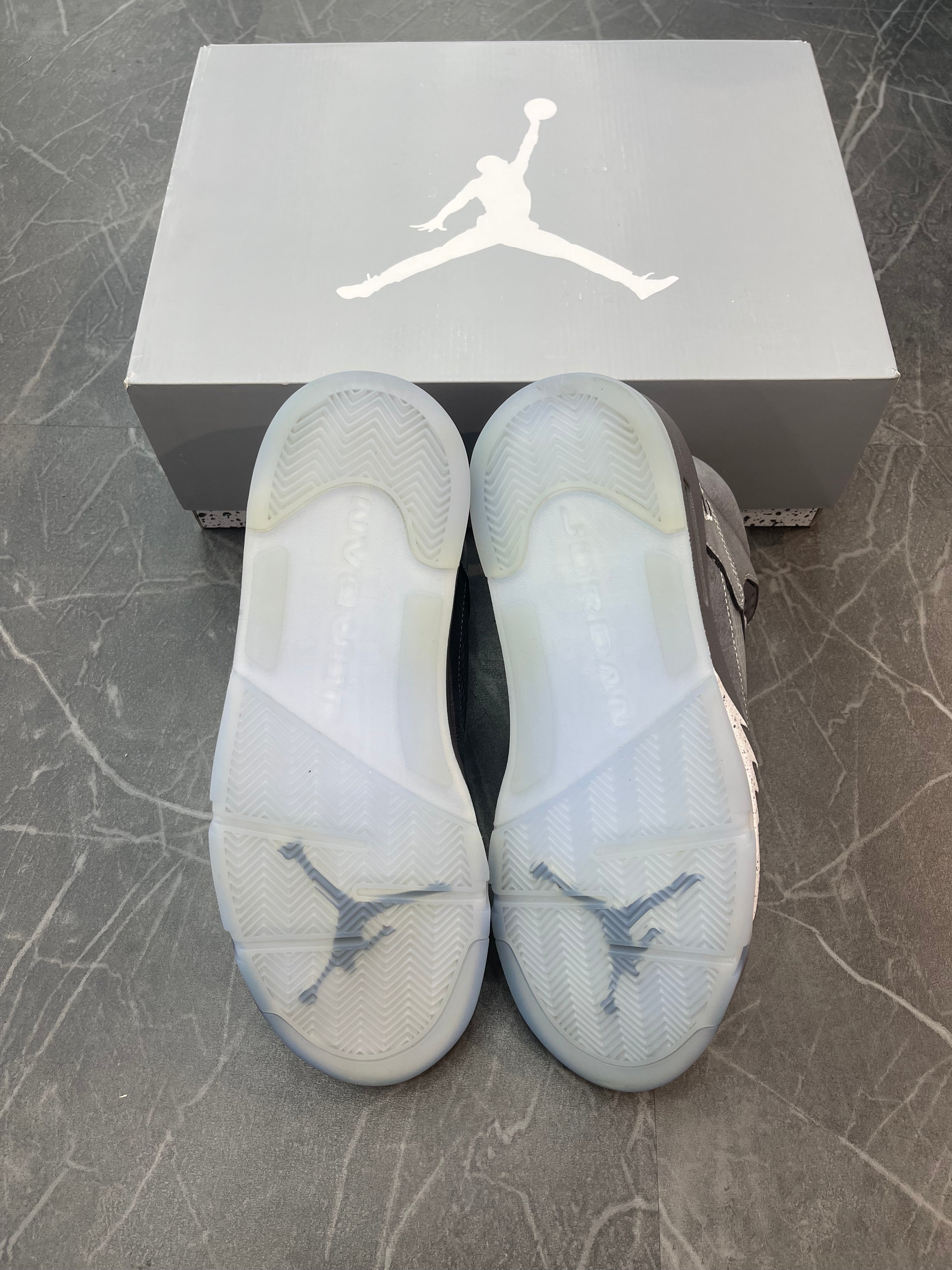 Jordan 5 “Wolf Grey”