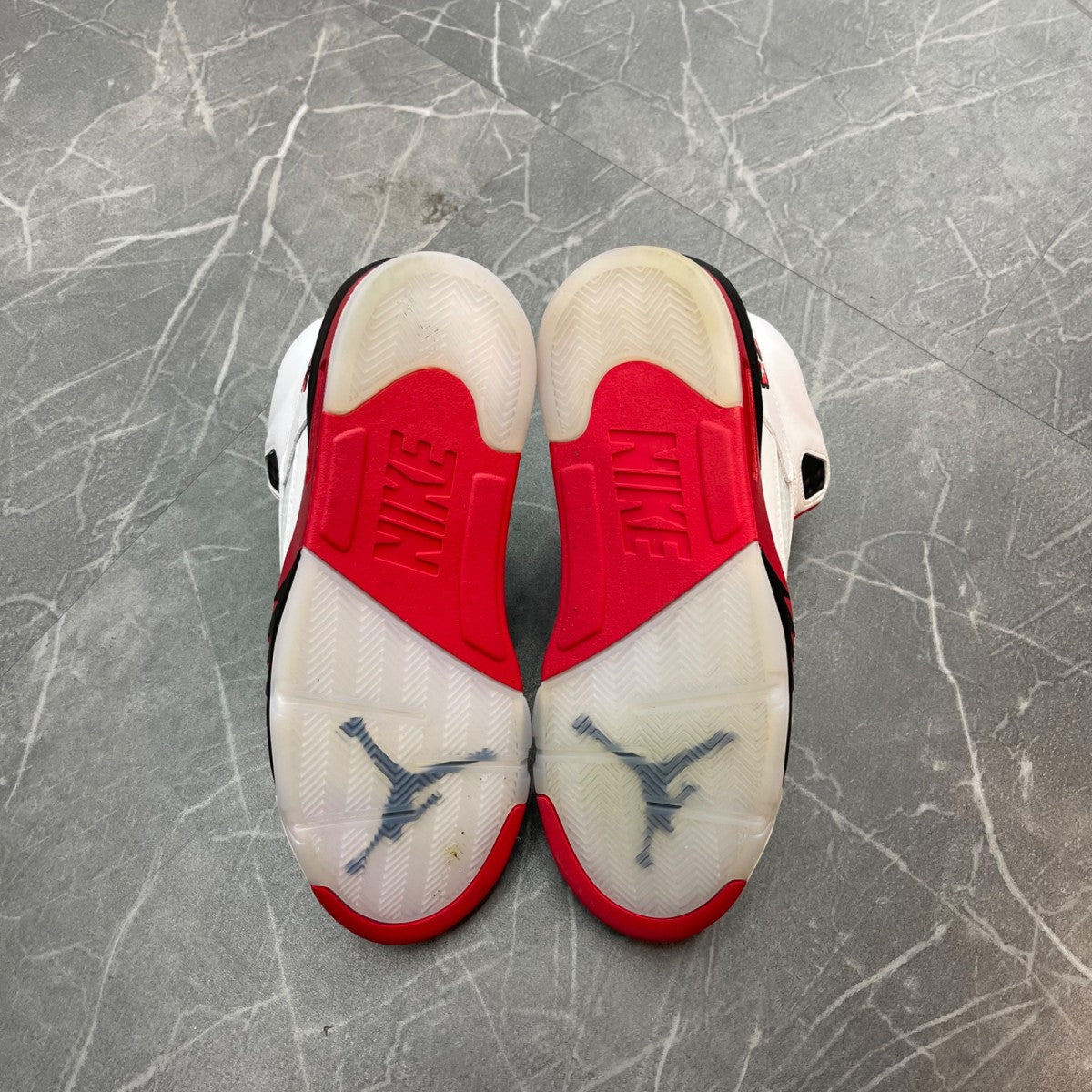 Jordan 5 Retro Fire Red Black Tongue (2025) - Image 4
