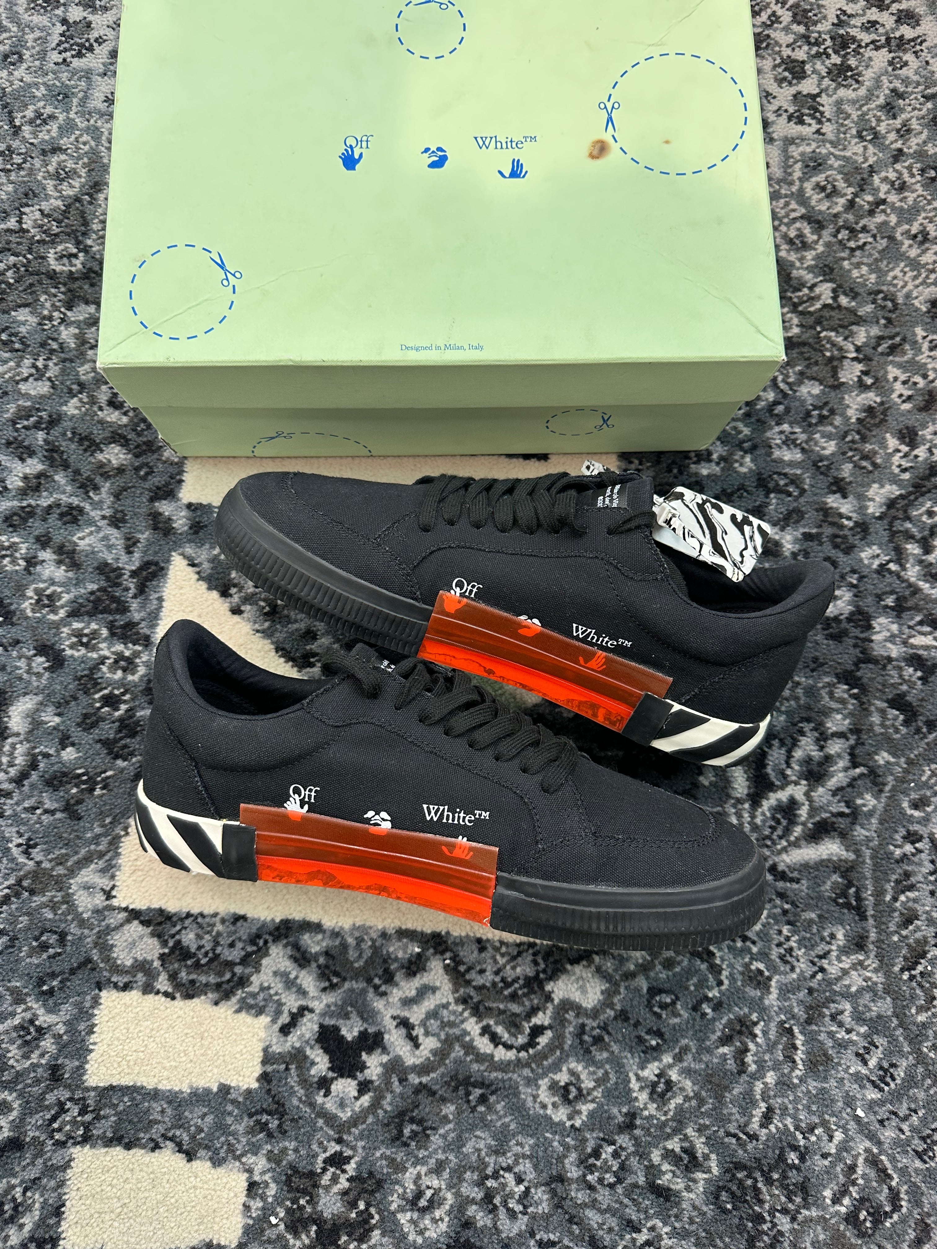 Off White Vulcanized Low “Black White”