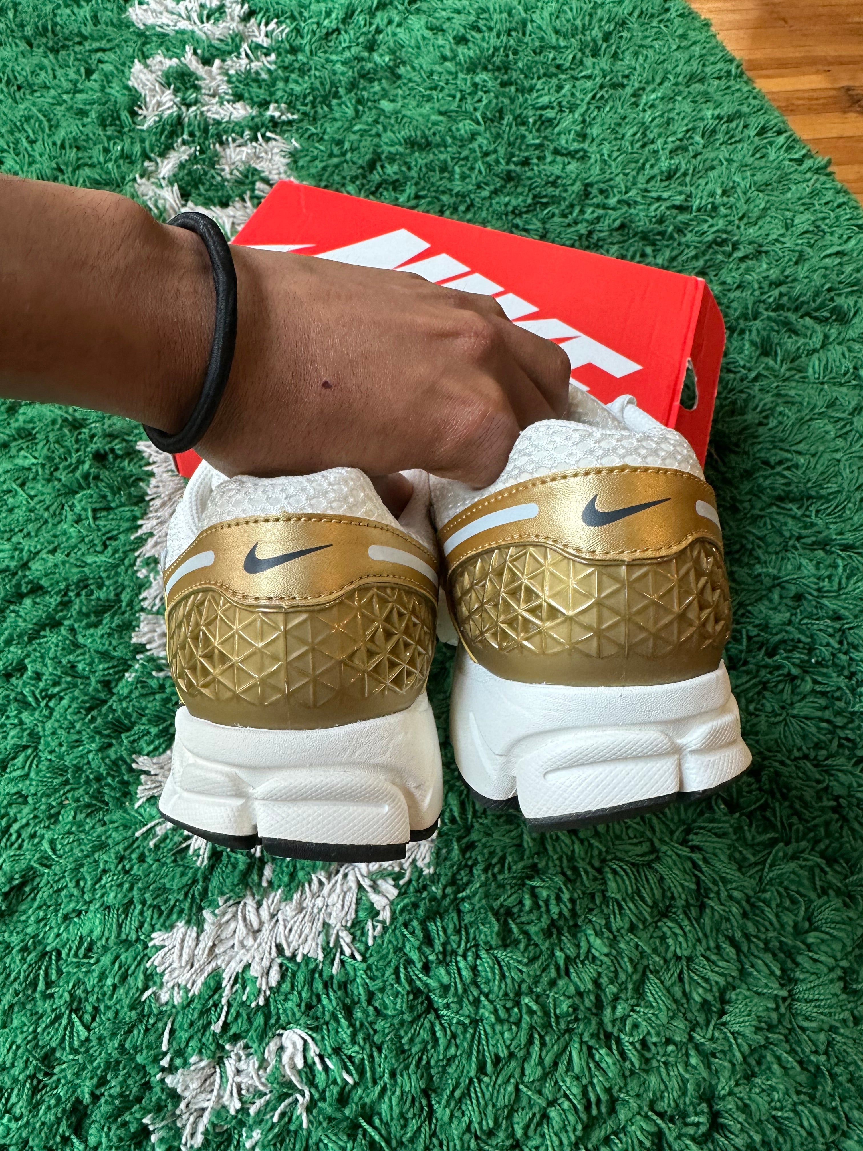 Nike Vomero 5 “Metallic Gold”