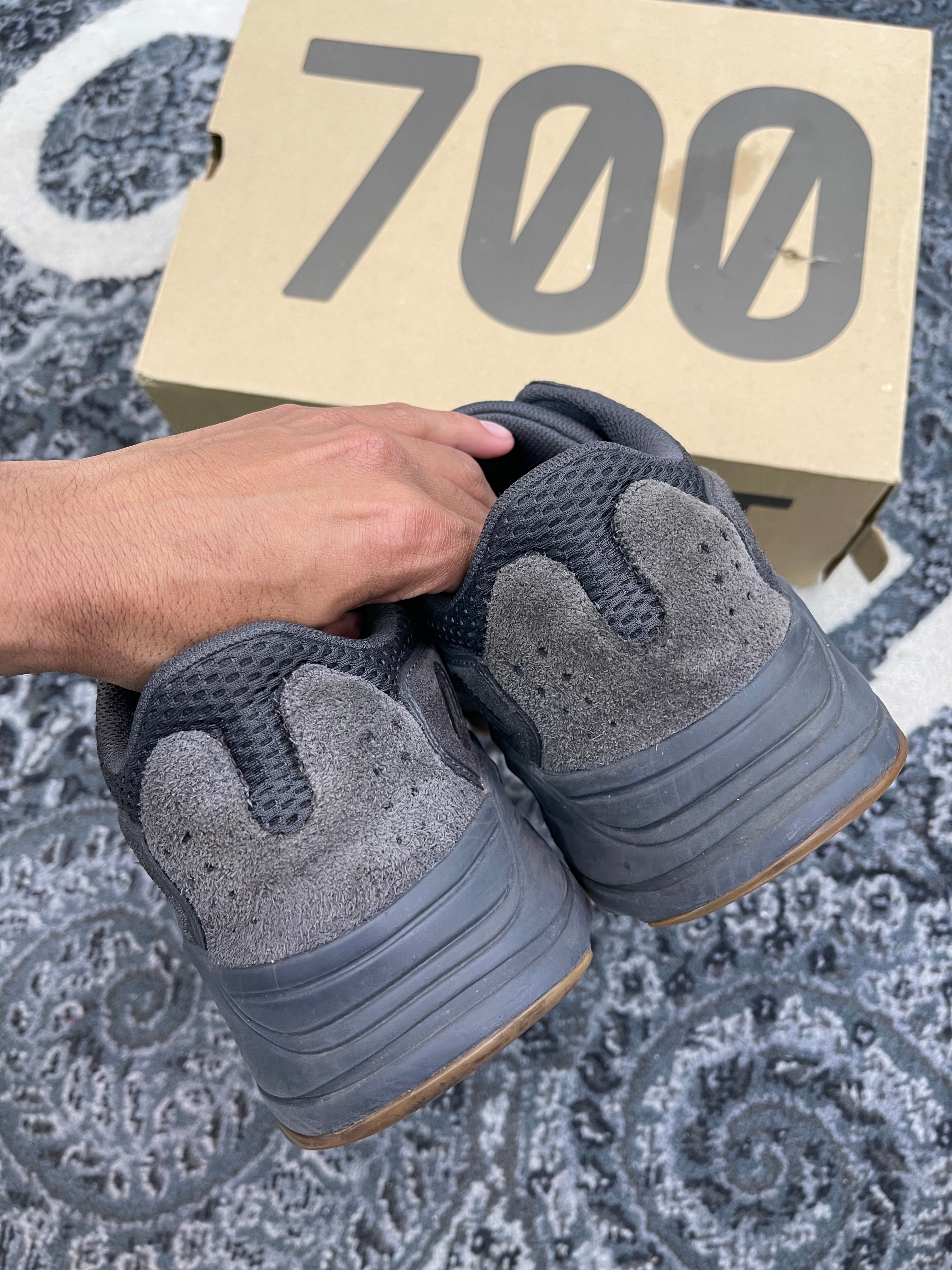 Yeezy 700 “Utility Black”