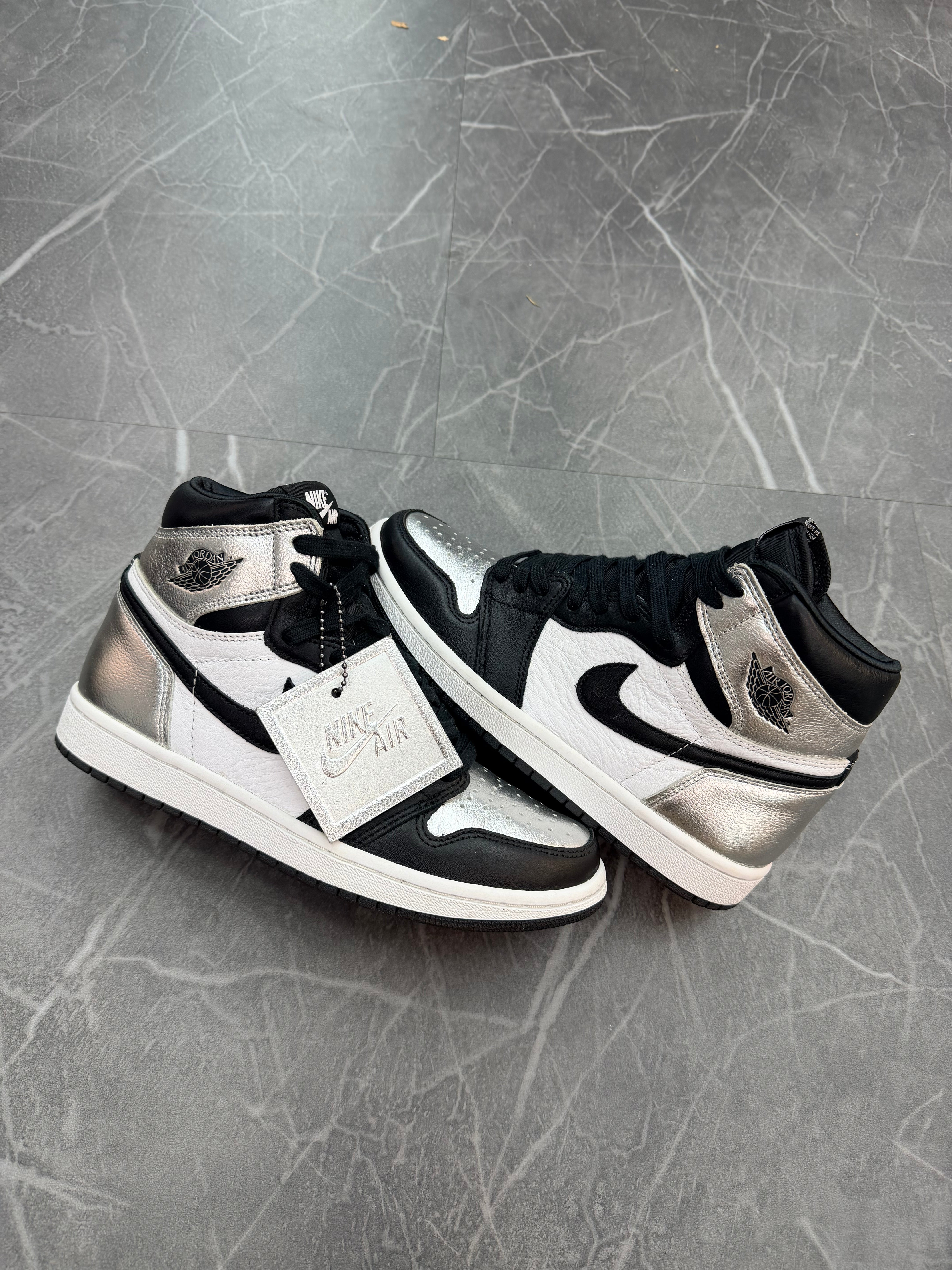 Jordan 1 High “Silver Toe”