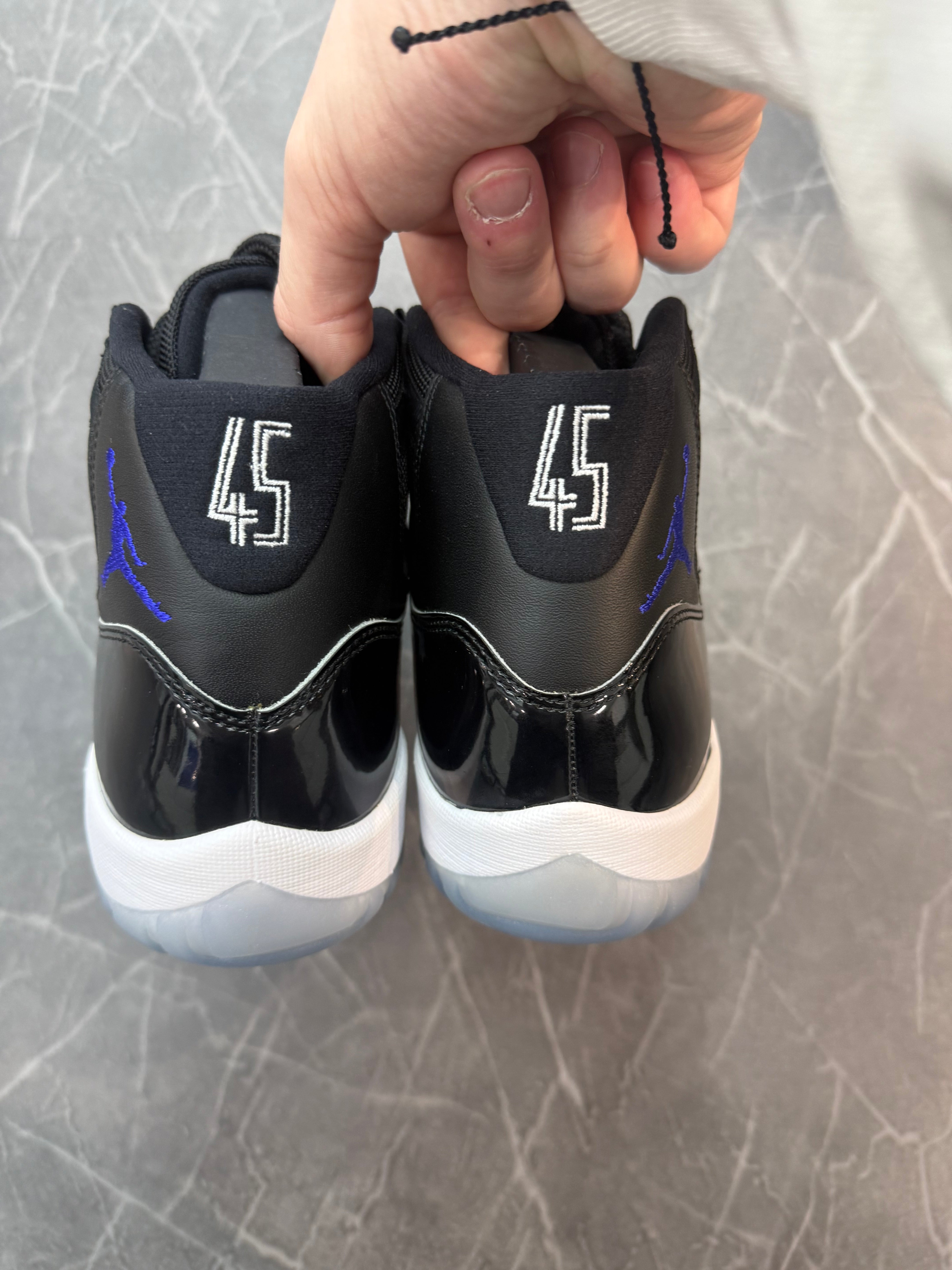 Jordan 11 Space Jam (2016)