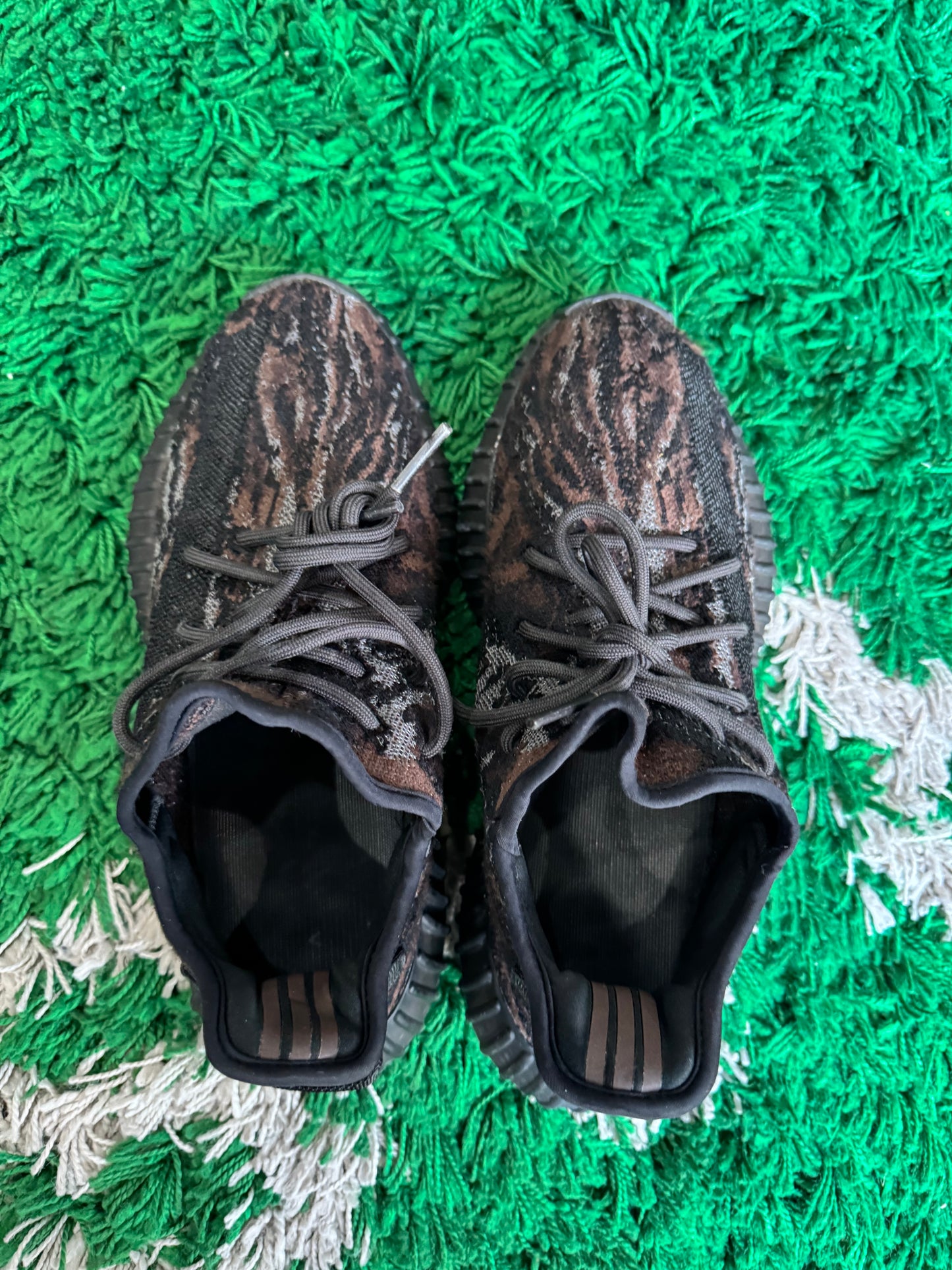 Yeezy Boost 350 “Mx Rock”