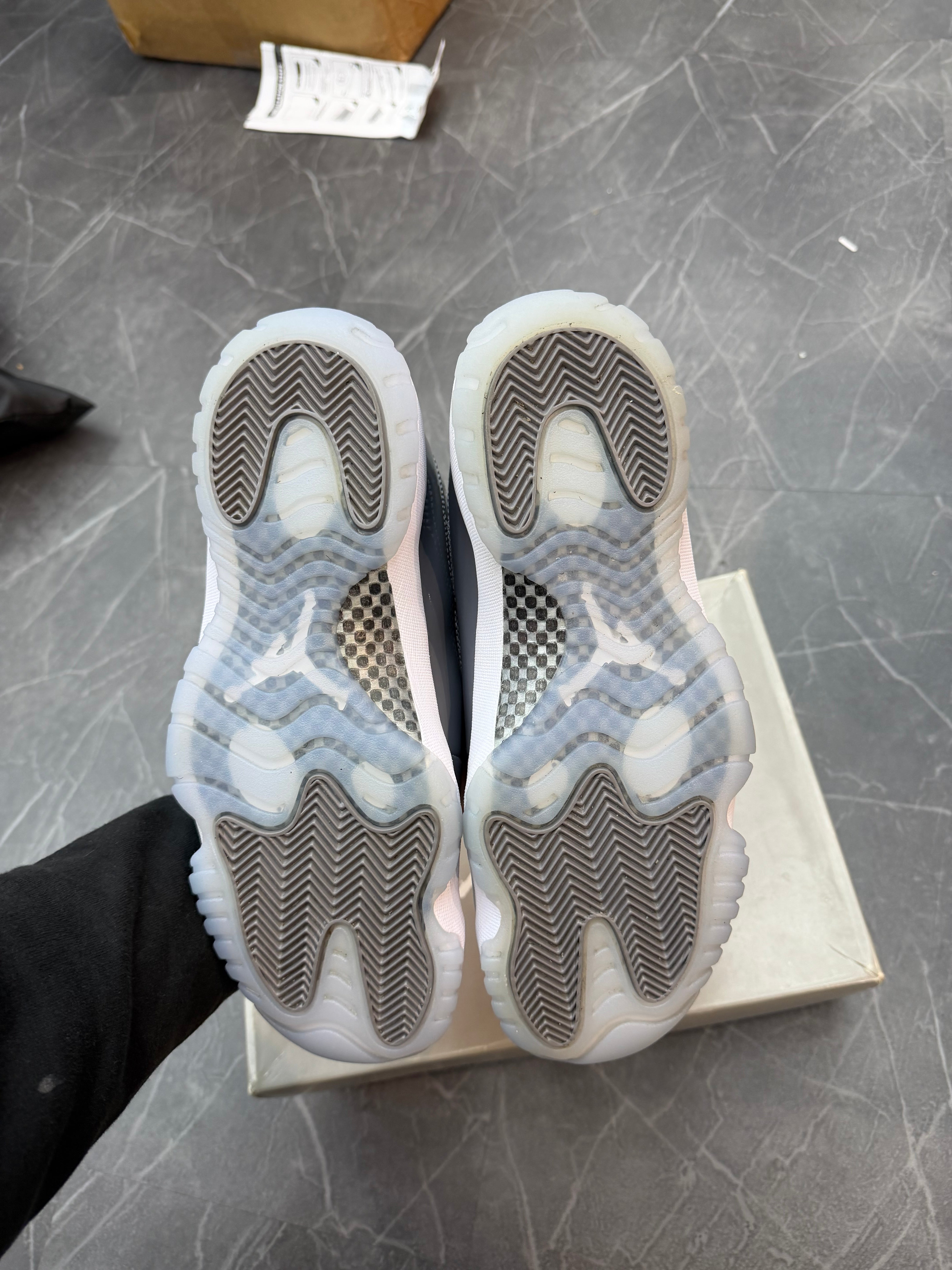 Jordan 11 Cool Grey