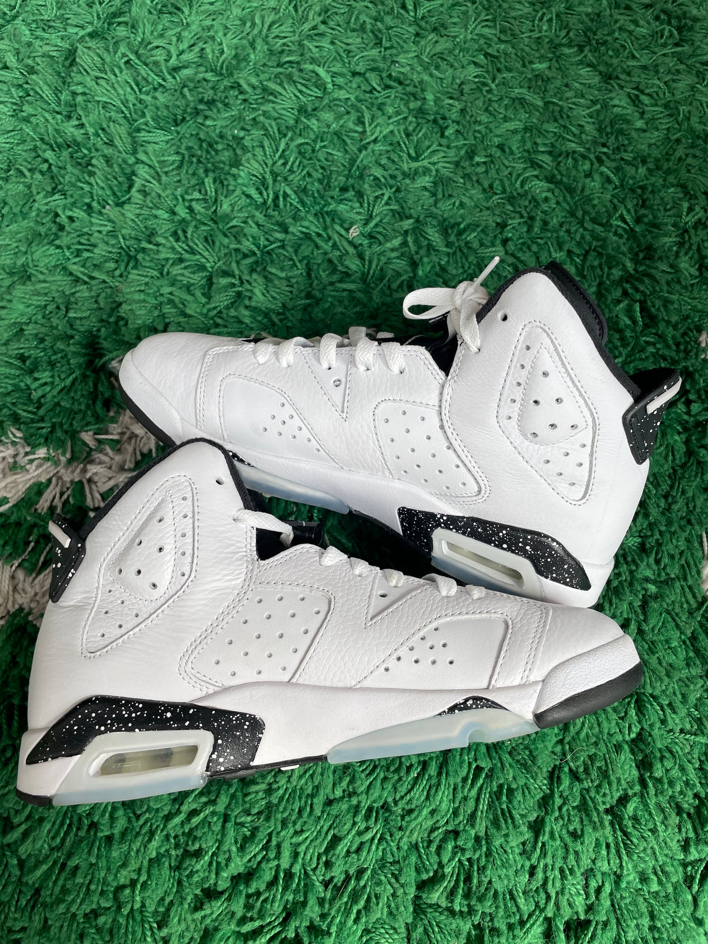 Jordan 6 “Reverse Oreo”